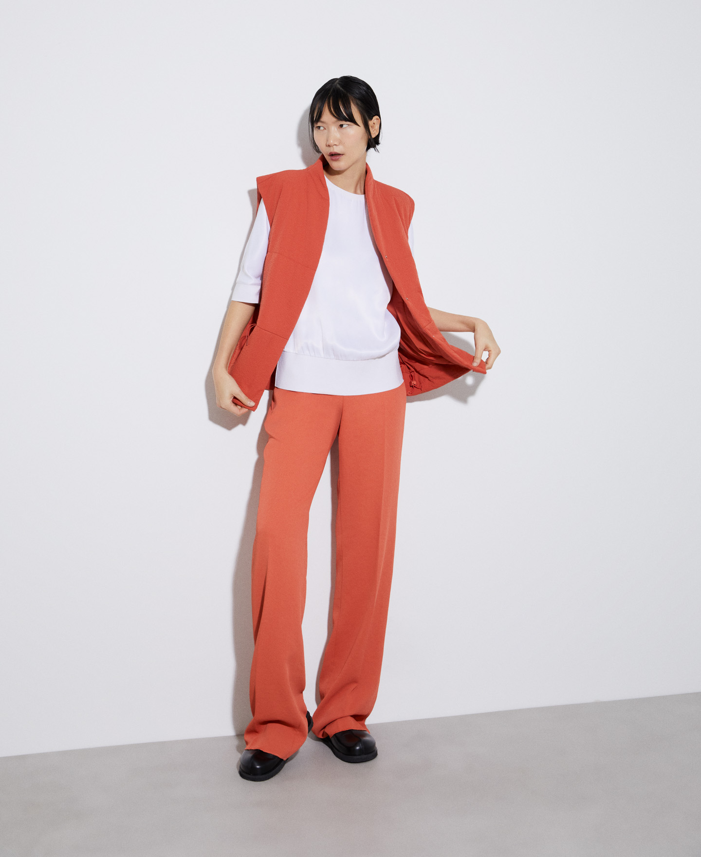Short sleeve viscose blouse image number 1