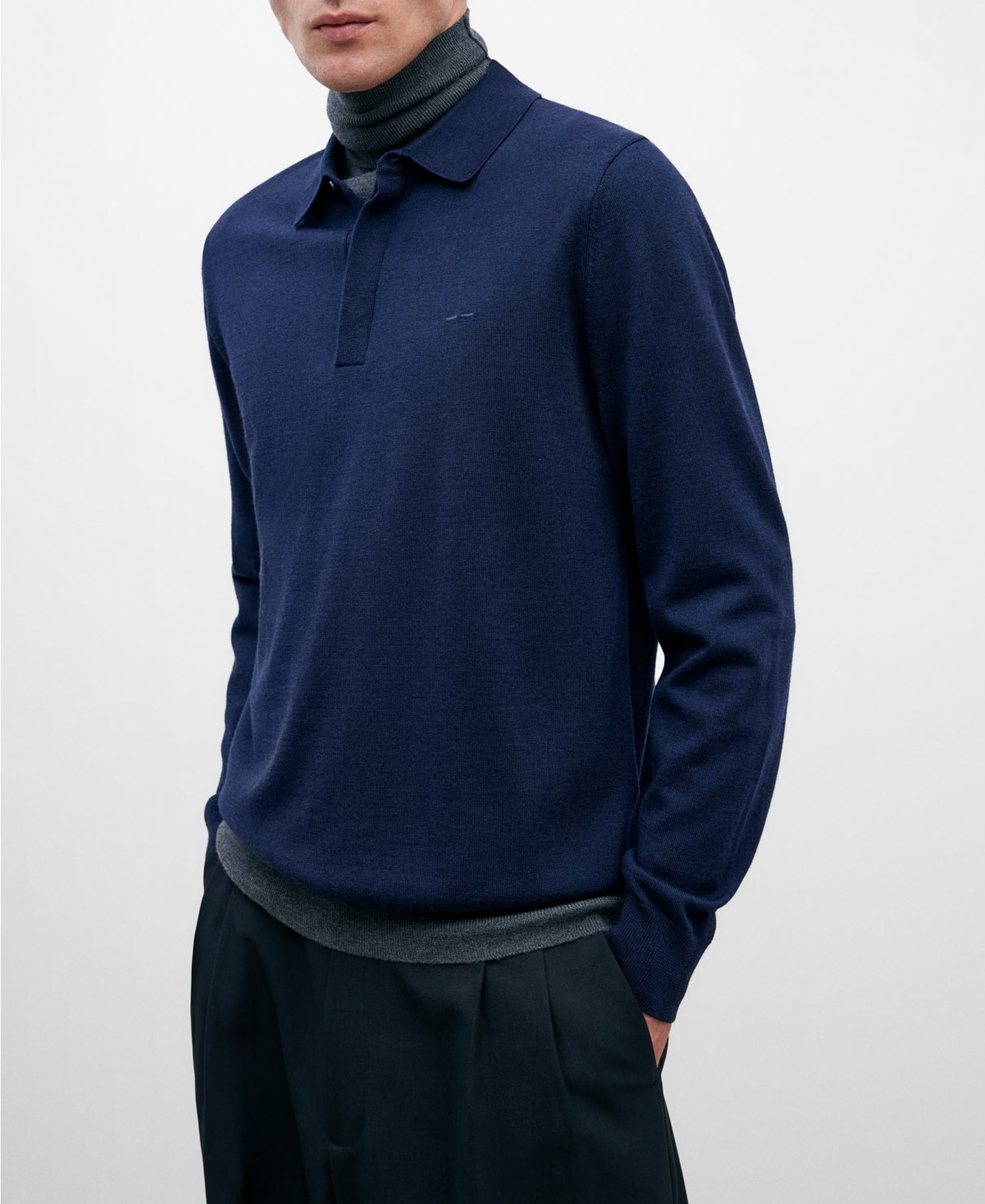 Polo lana merino azul marino para hombre image number 0