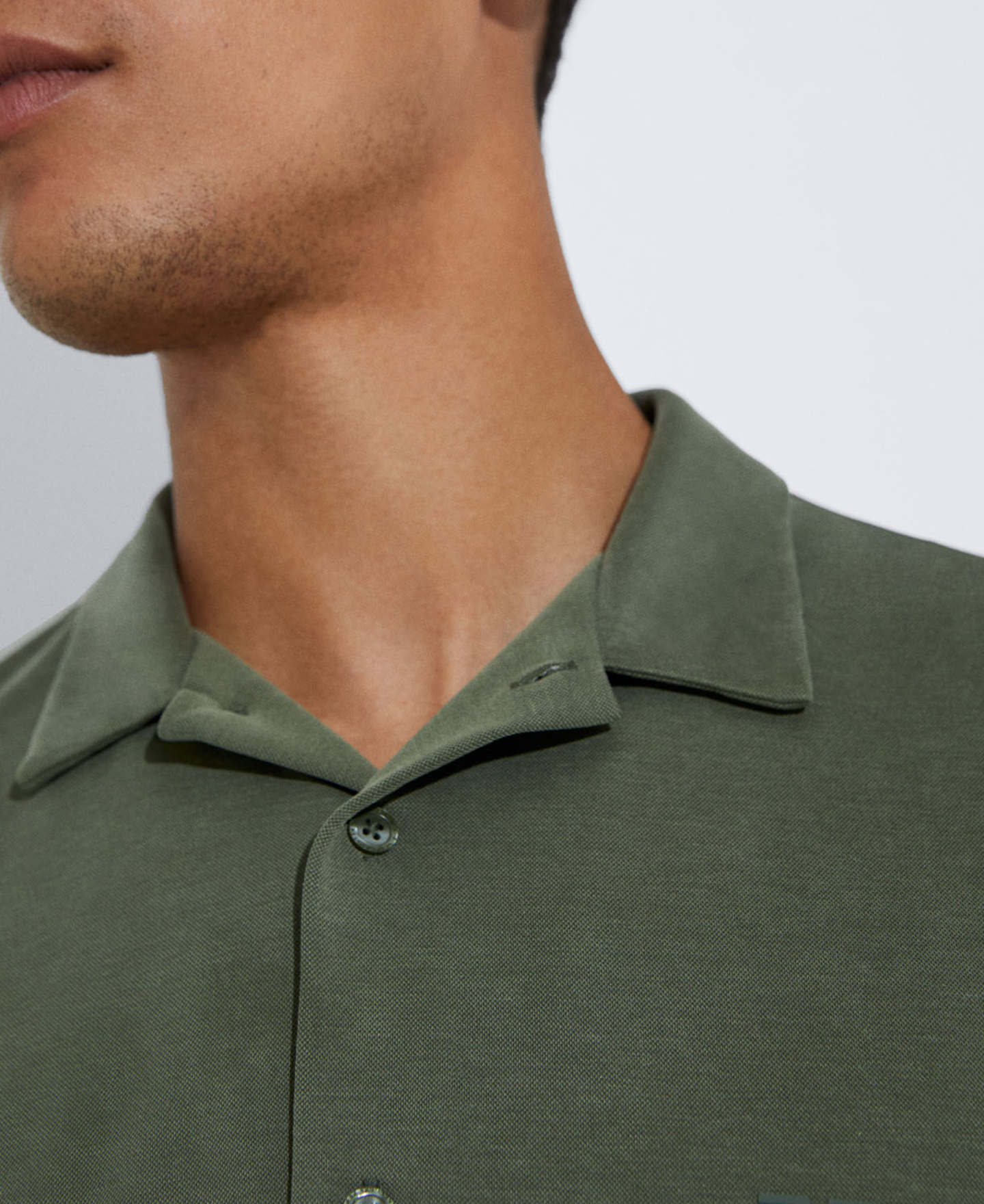 Polo en modal responsable image number 3