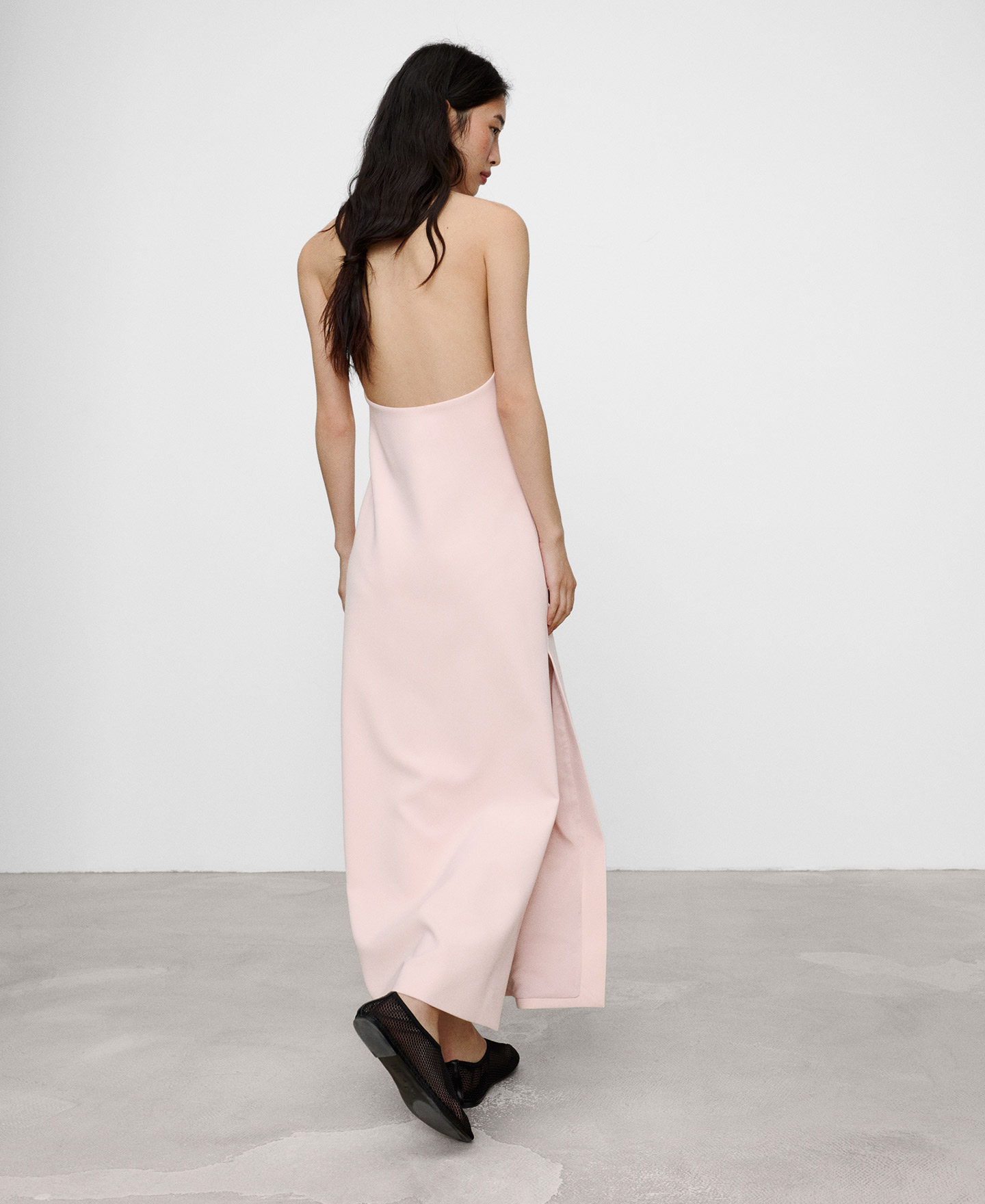 Vestido largo cuello halter image number 2