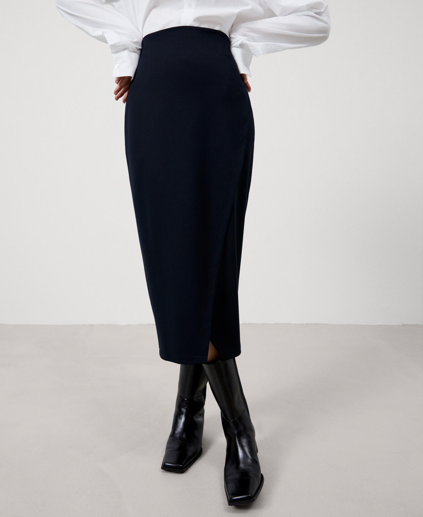 Recycled nylon pencil skirt image number 0