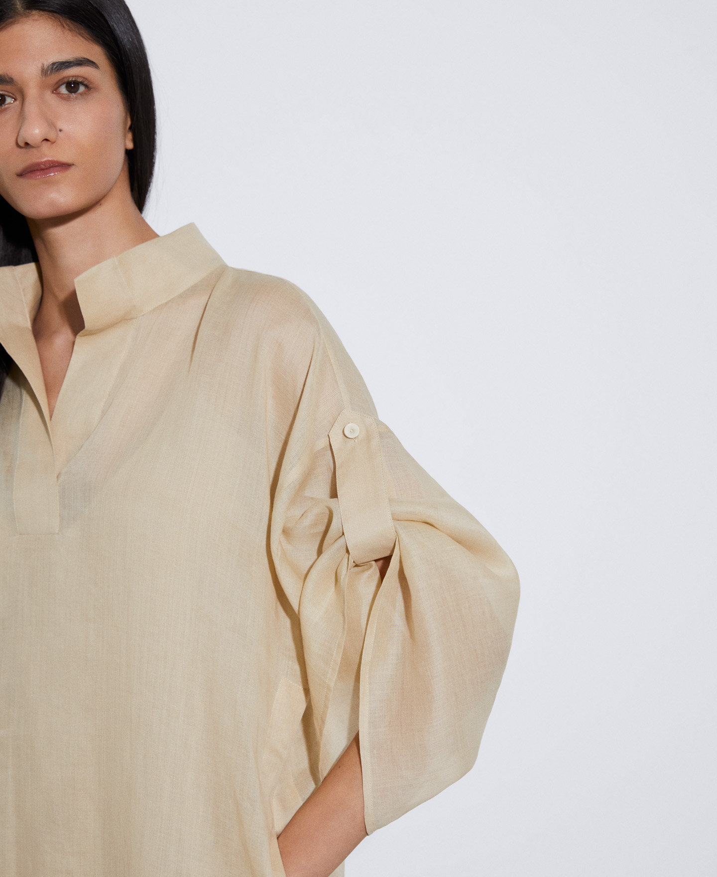 Vestido cuello Mao en ramio image number 3