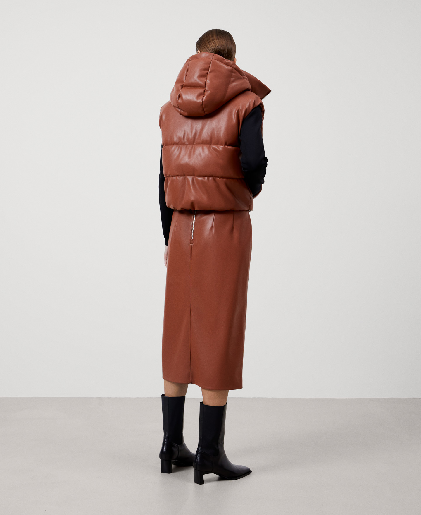 Chaleco acolchado impermeable image number 2