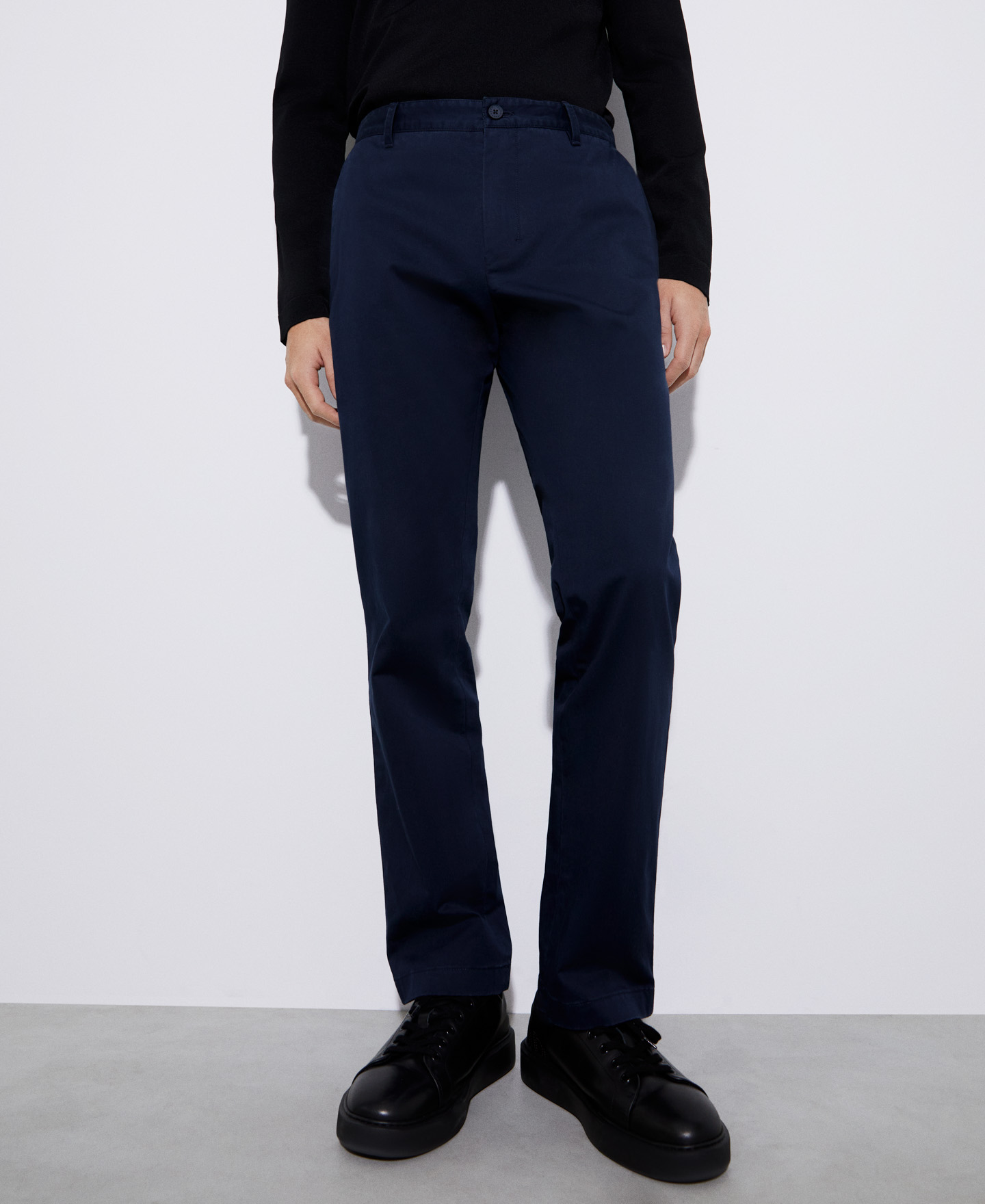 Pantalón chino en algodón responsable image number 0