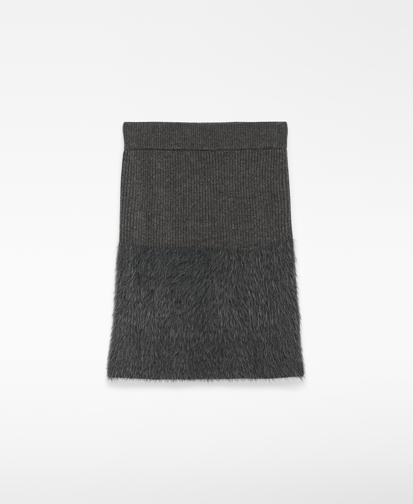 Fuzzy knit skirt woman image number 4