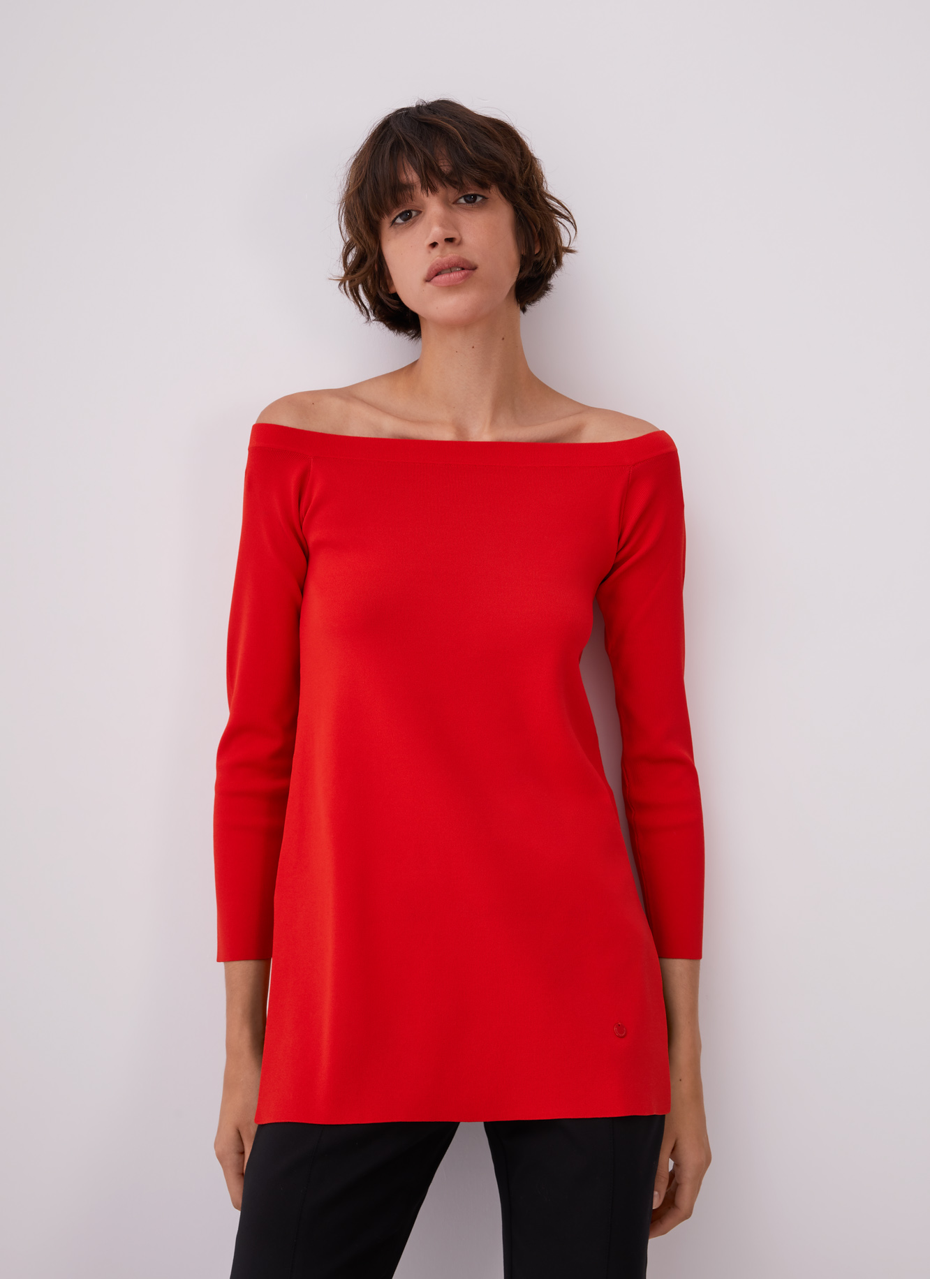Thick-stretch knit sweater image number 0