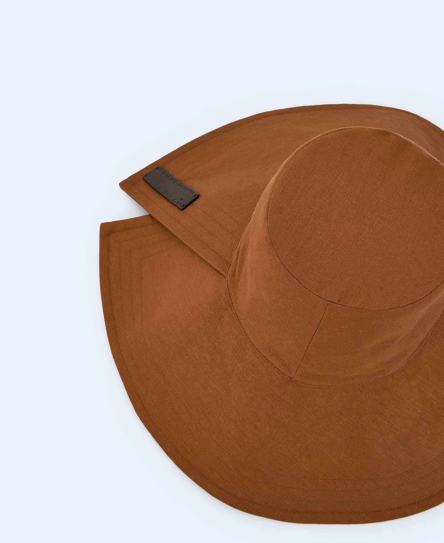 Sombrero bucket asimétrico image number 2