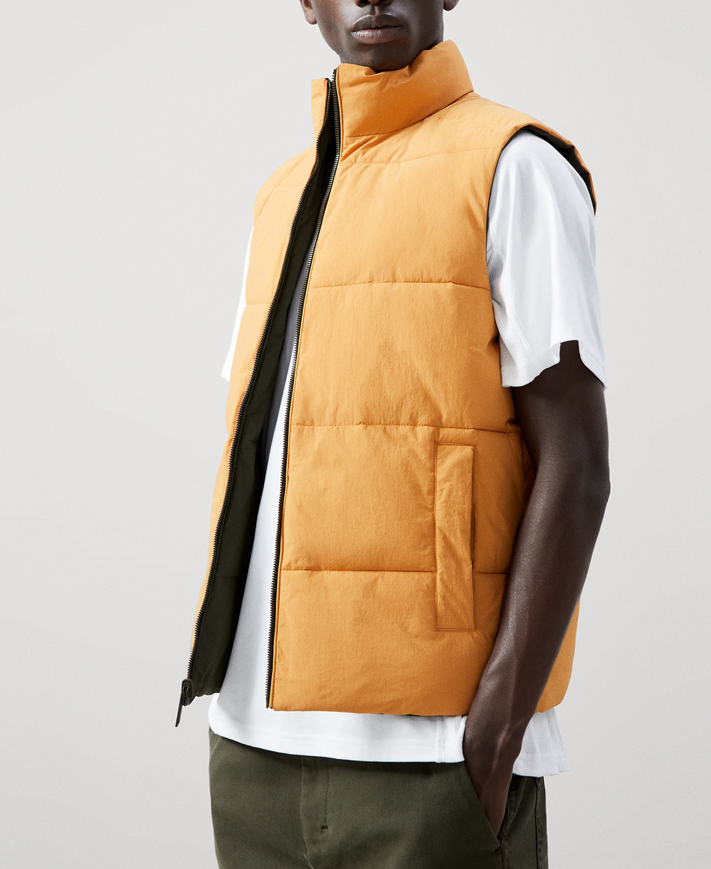 Gilet matelassé réversible en nylon image number 0