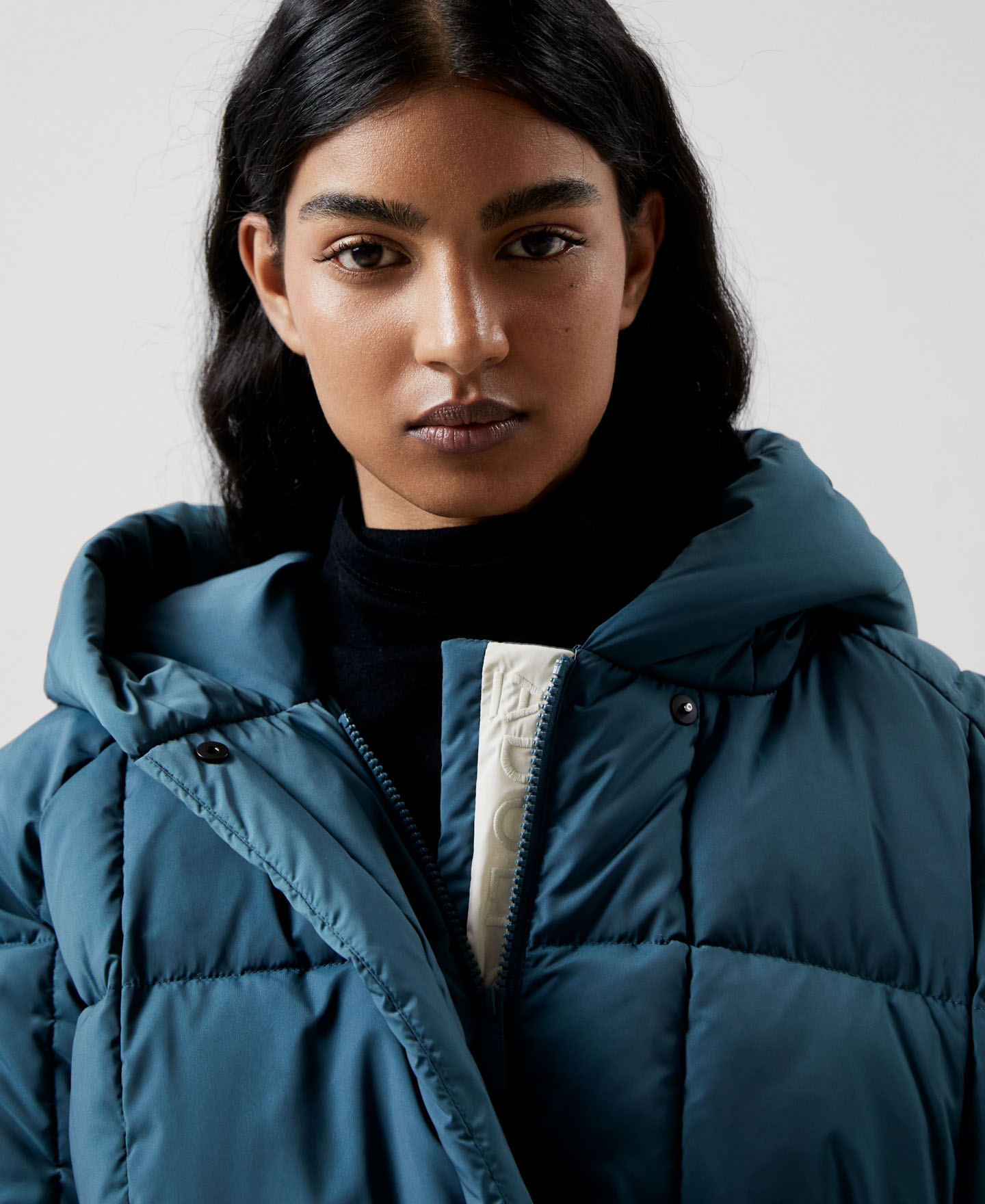 Recycled polyester padded jacket image number 3