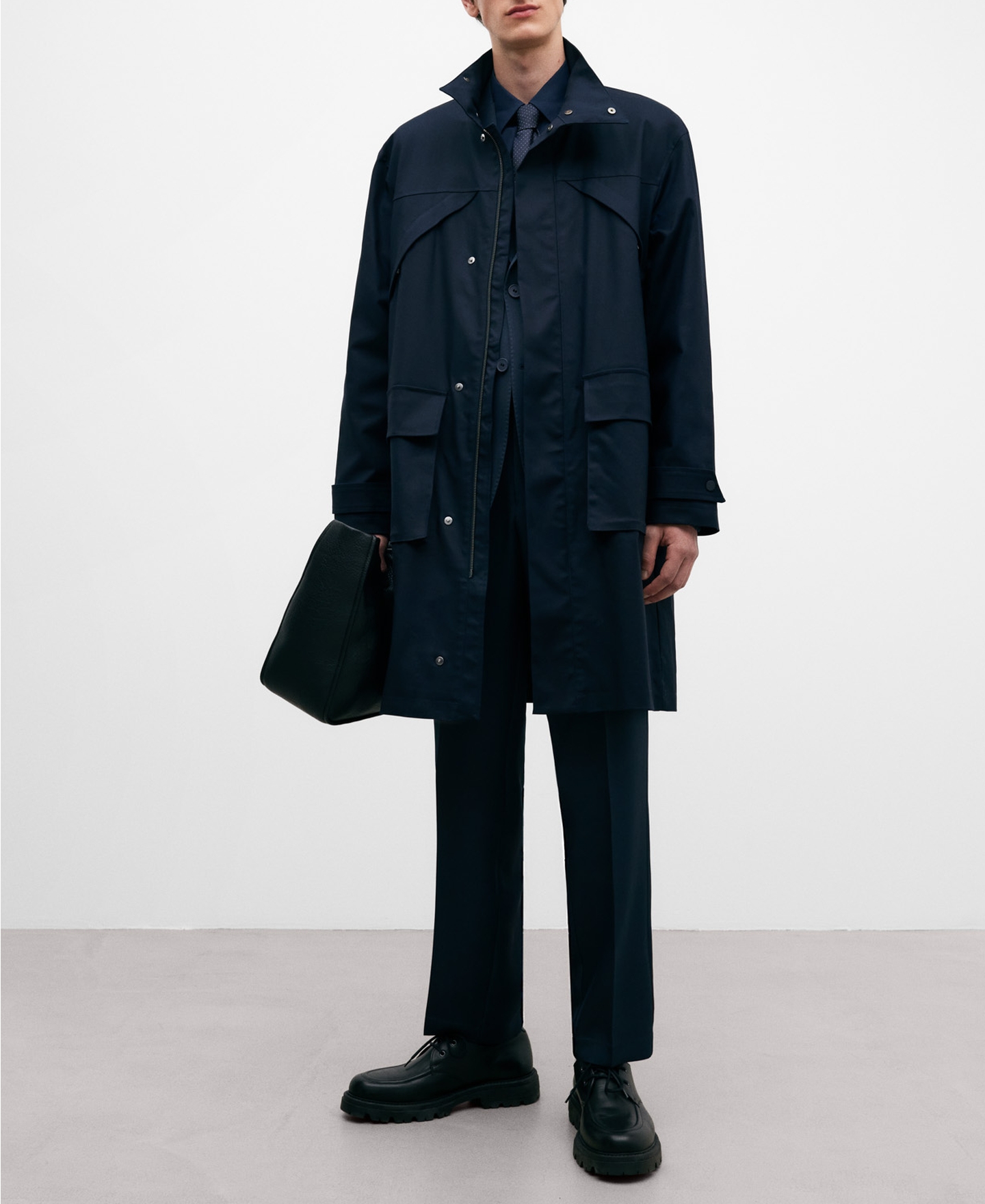 Parka larga con cuello mao azul image number 1