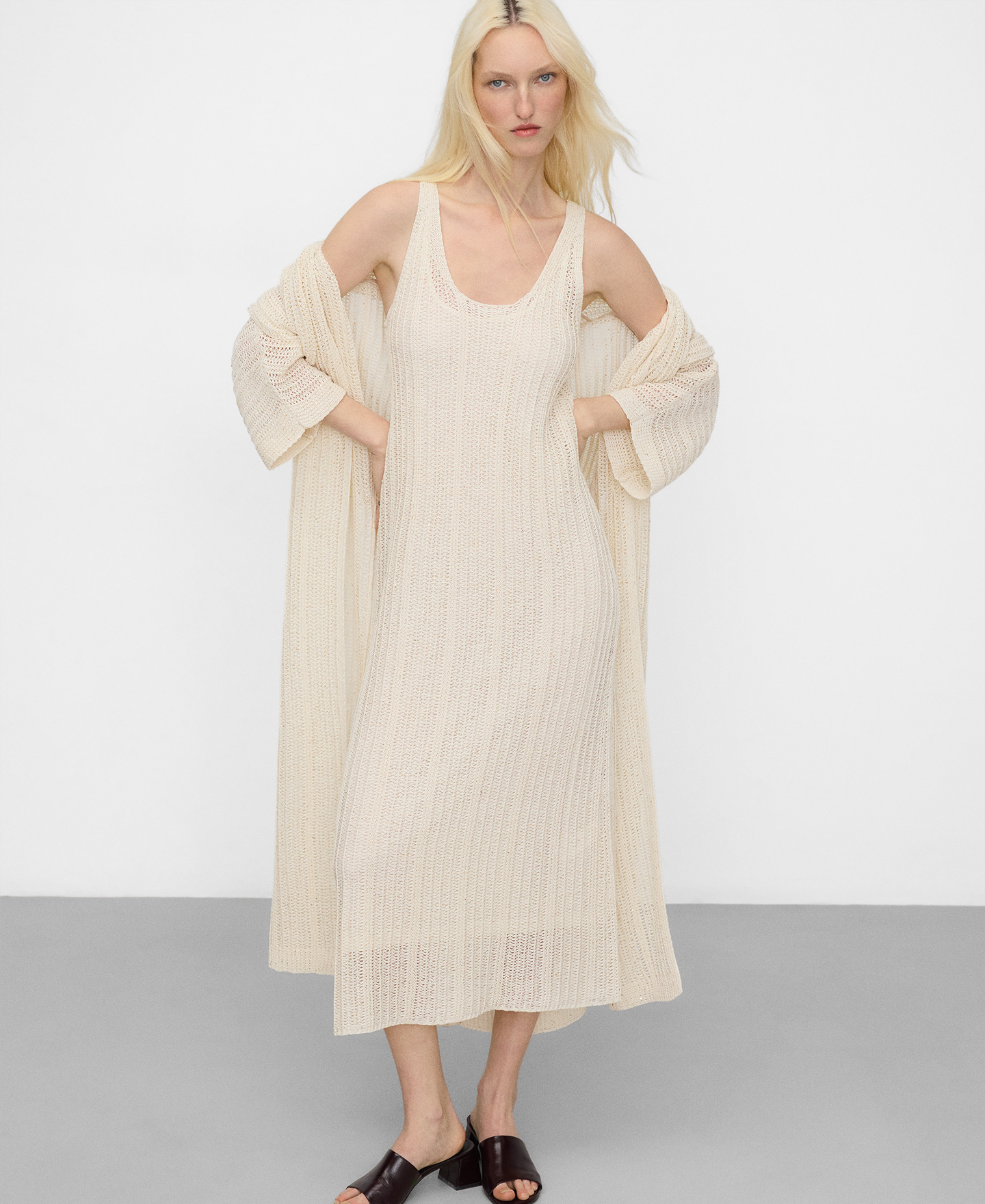 Long openwork knit dress image number 0