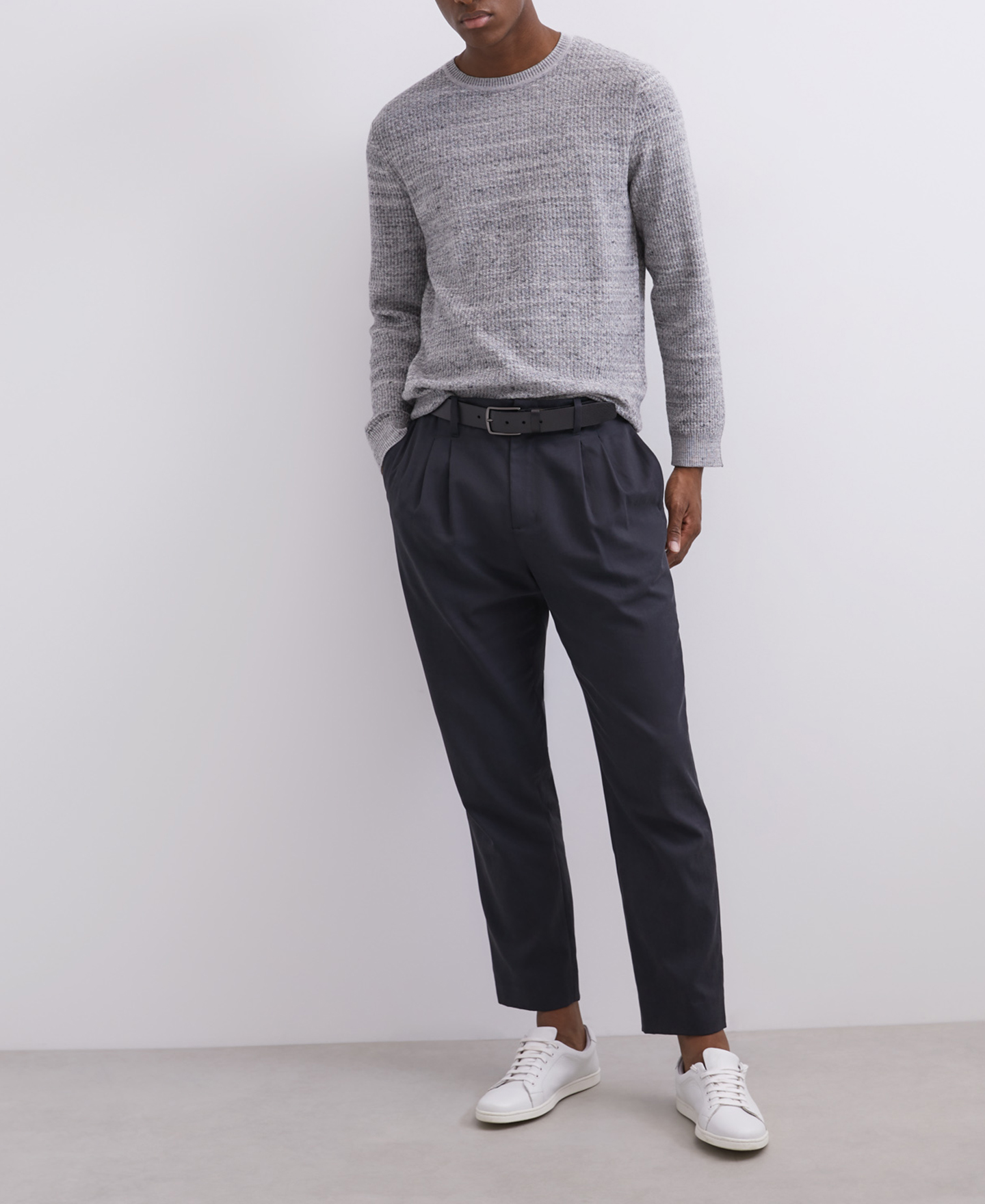 Cotton crew neck sweater image number 3