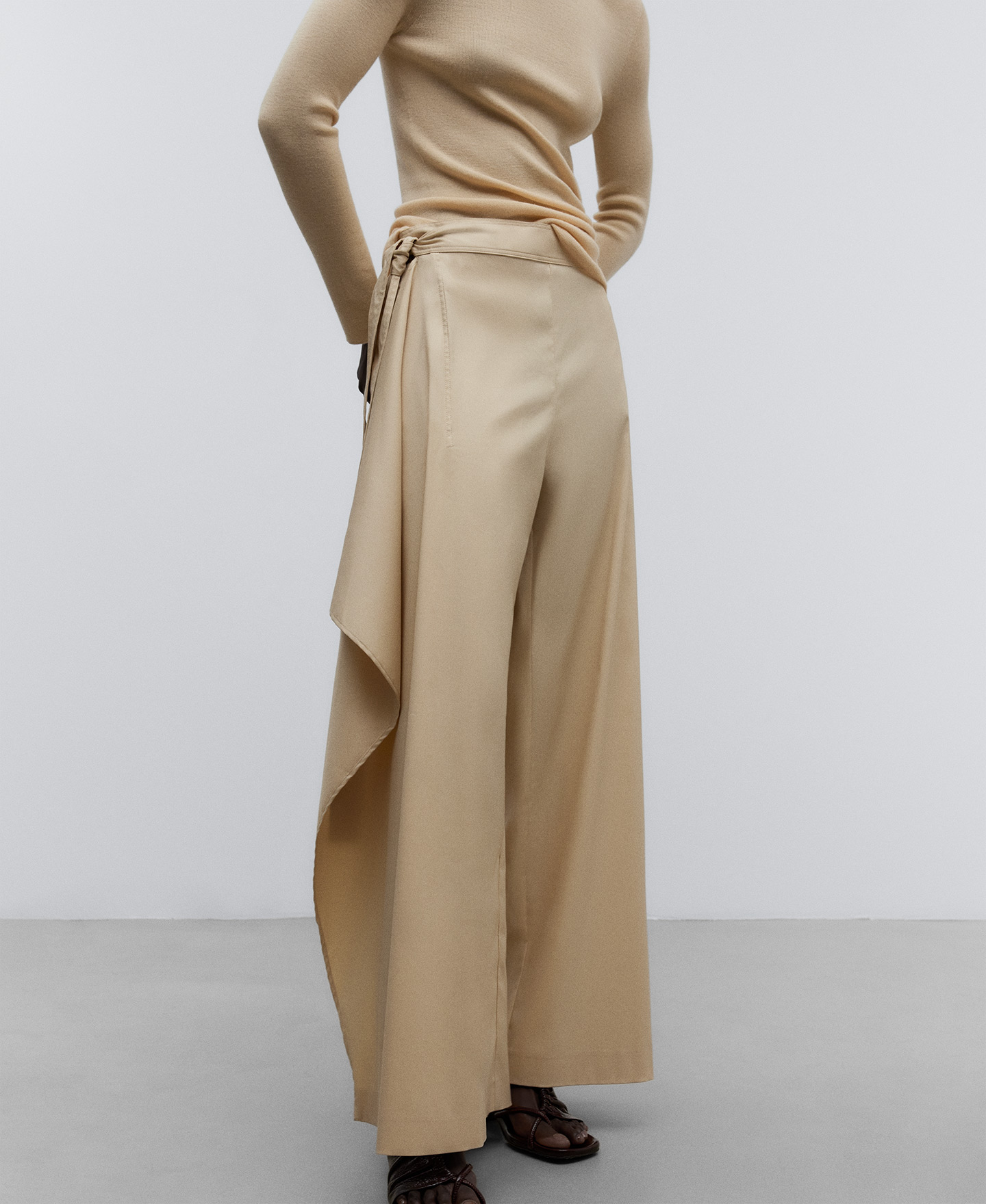 Pantalon droit pour femme image number 3