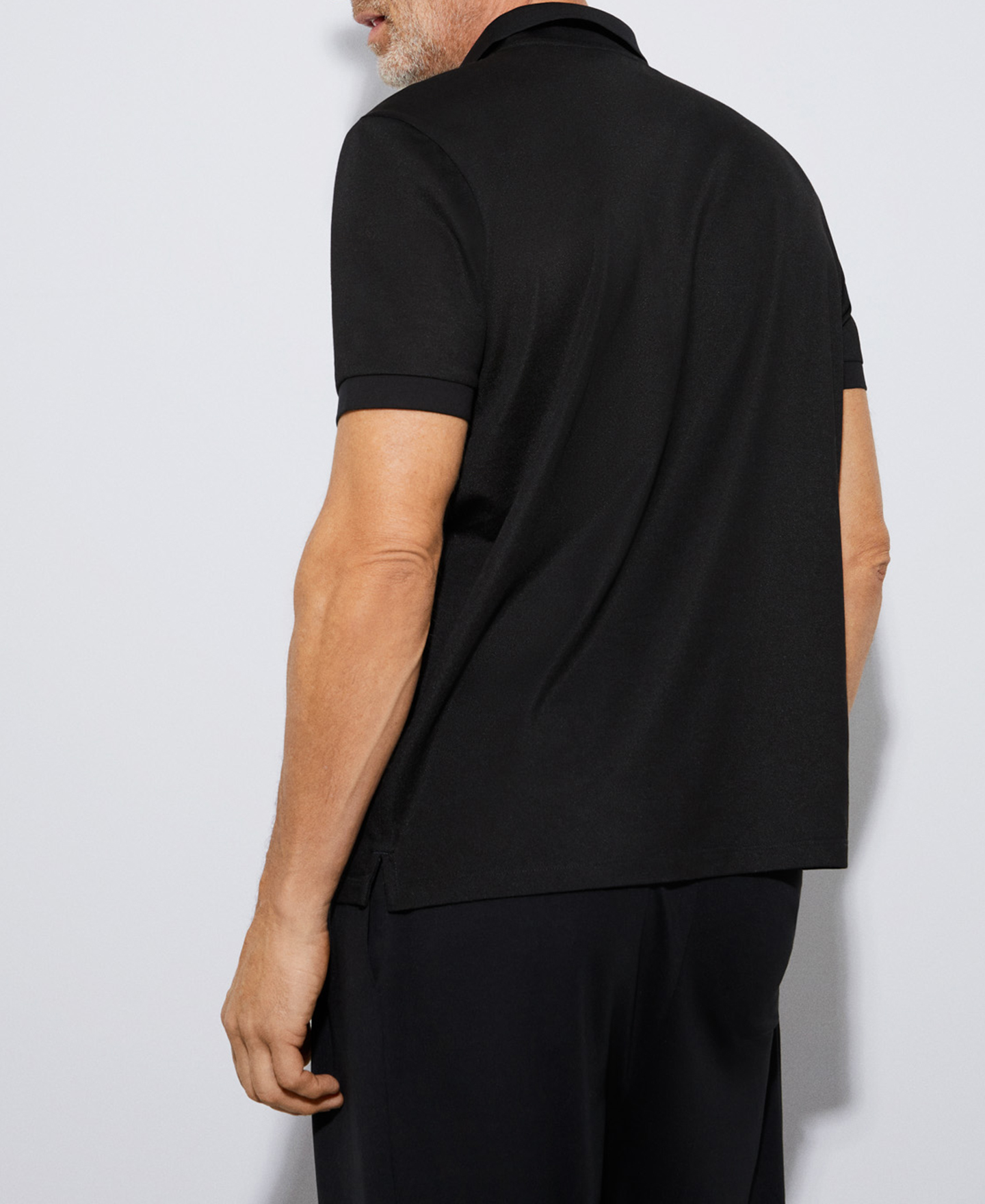 Structured polo shirt with V-opening image number 2