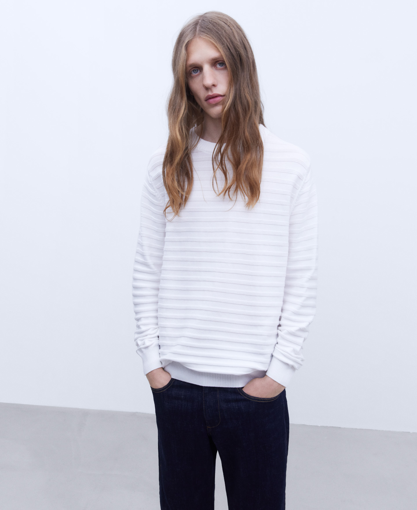 Striped structure crew neck sweater image number 0