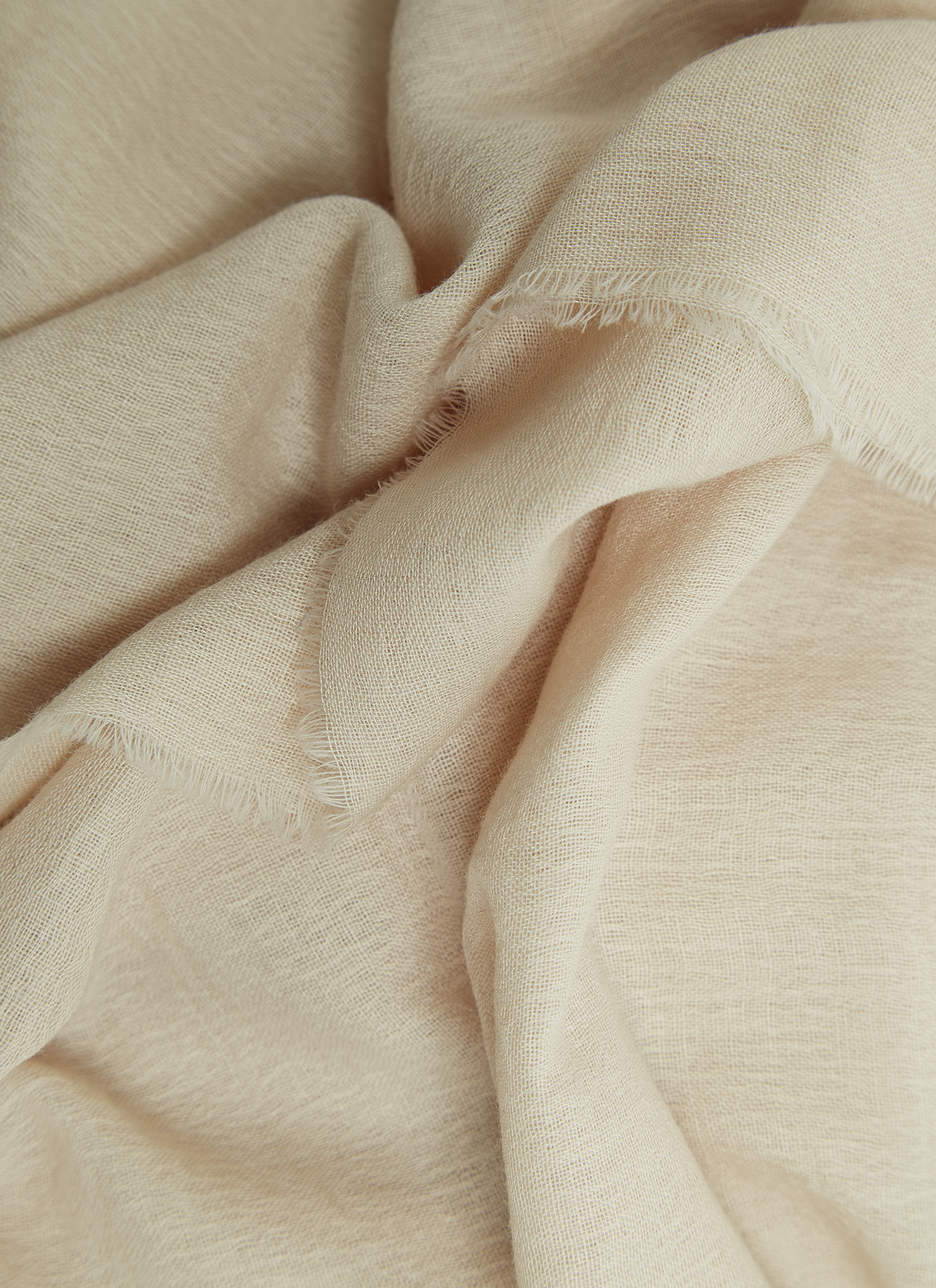 Merino and modal essential foulard image number 1