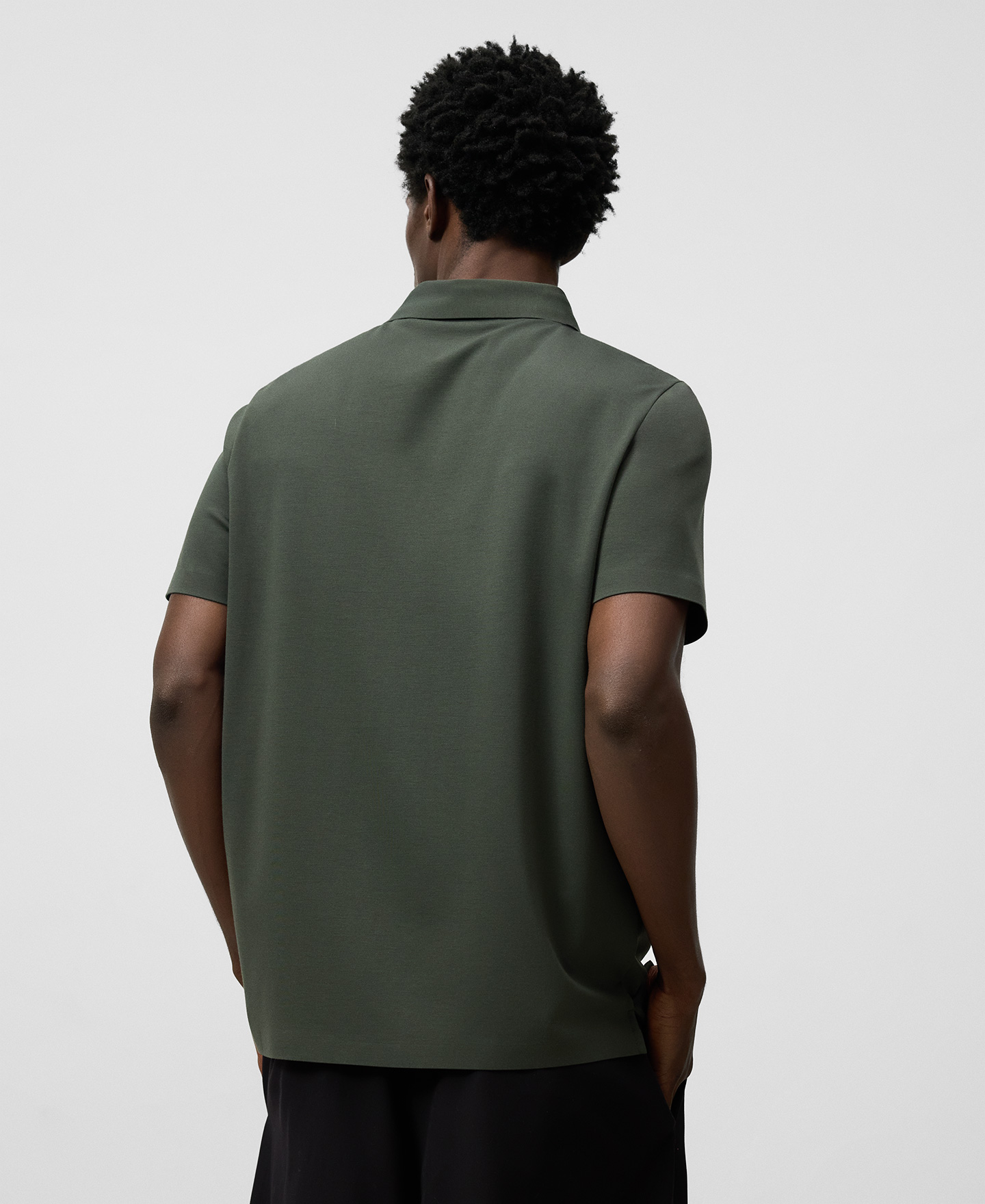Regular fit short sleeve polo shirt man image number 2