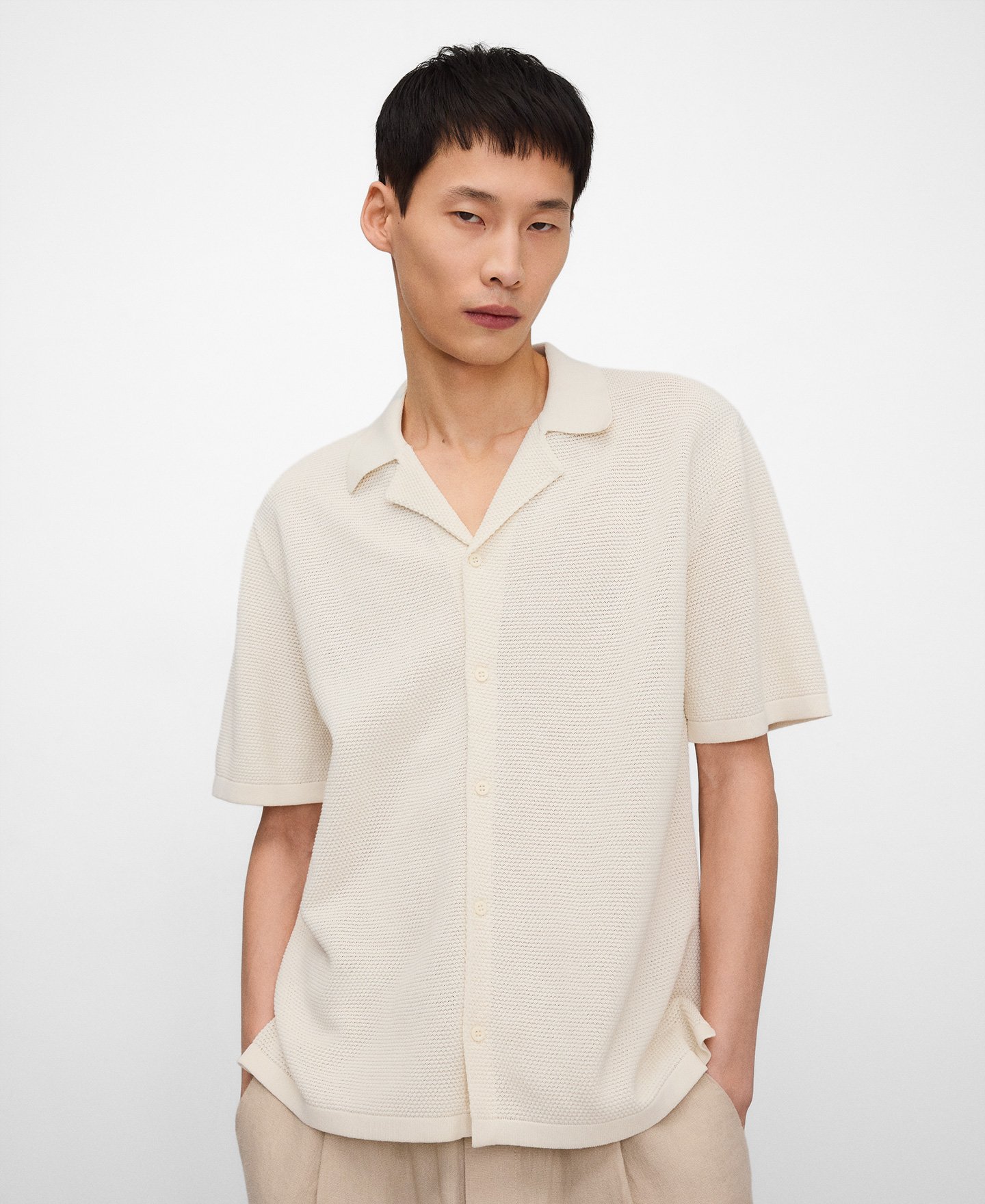 Structure knit bowling collar shirt image number 0