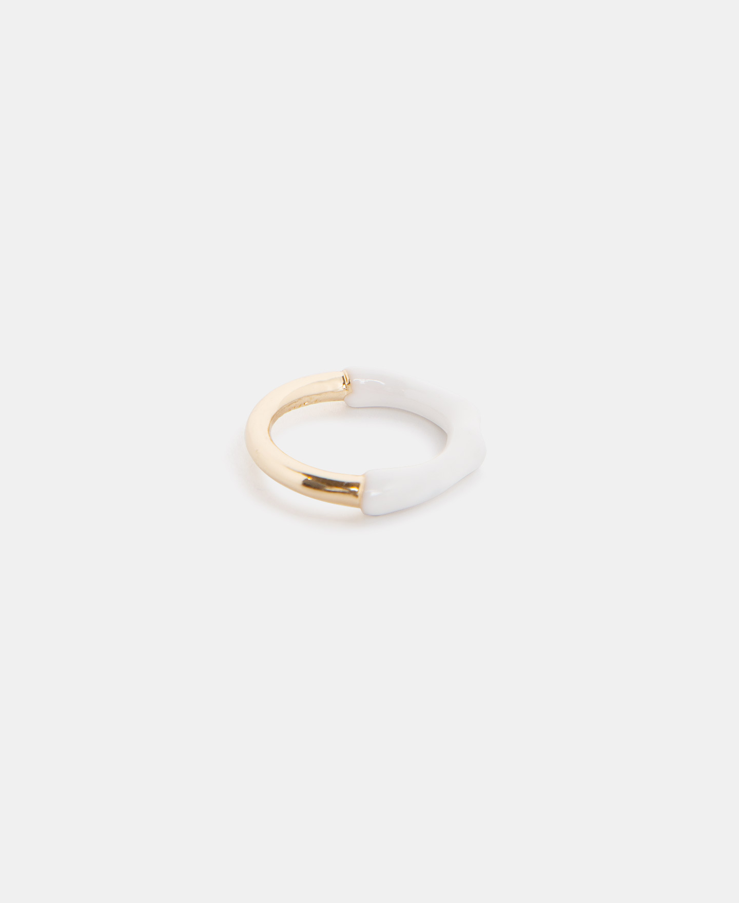 Anillo circular en resina y zinc image number 2