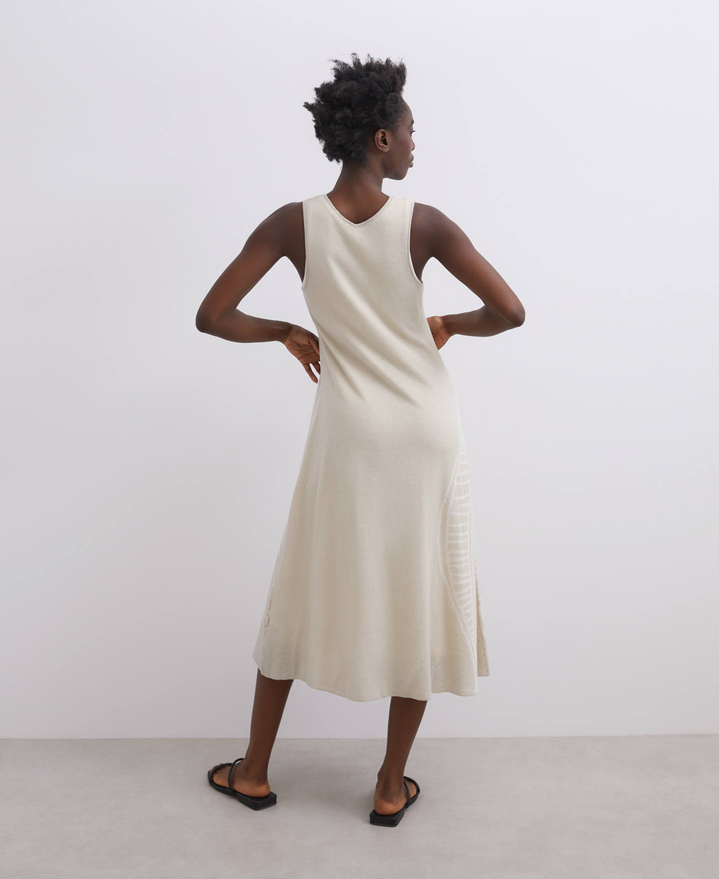 Two-colour jacquard dress image number 2