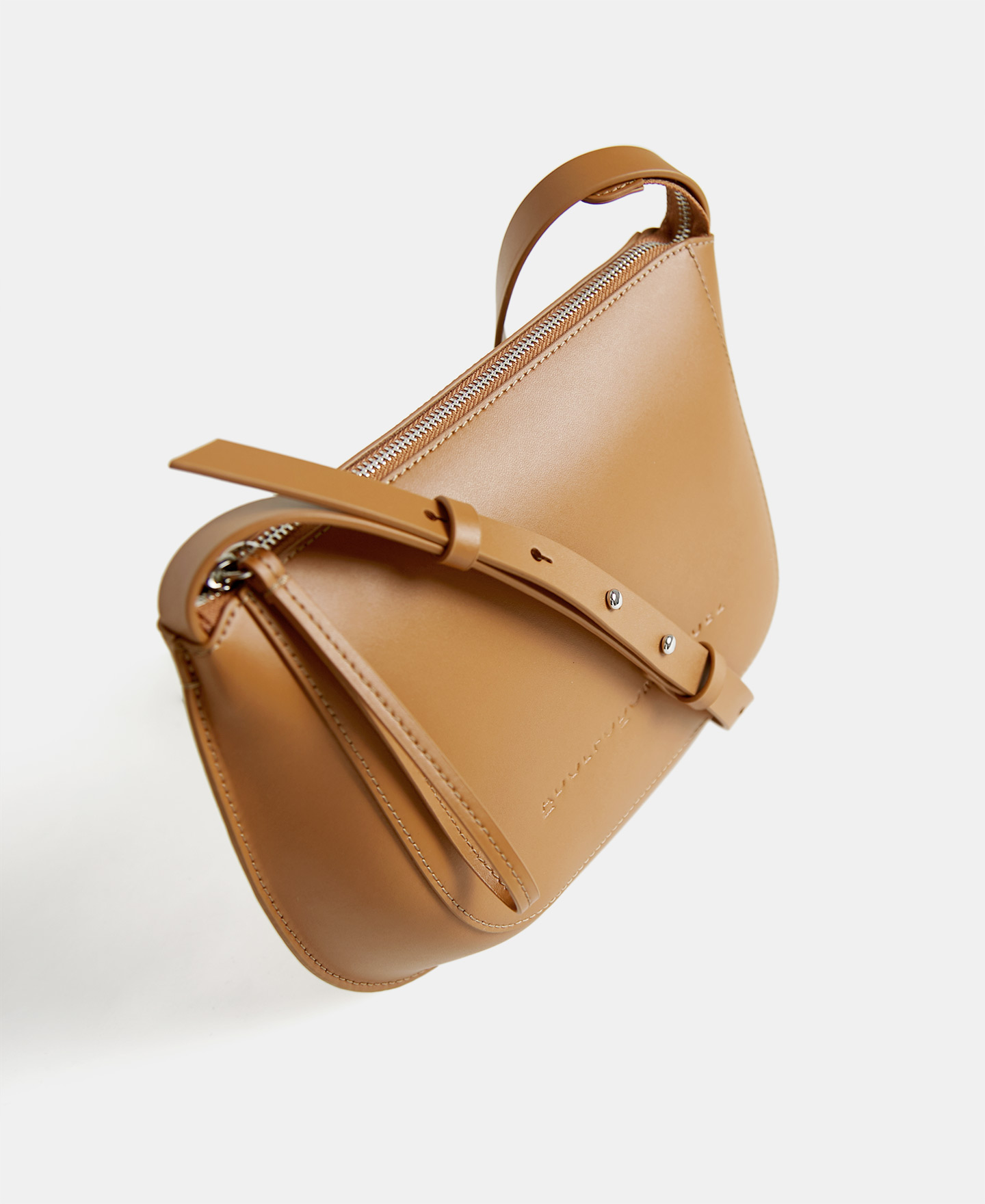 Flat shoulder strap in leather image number 1