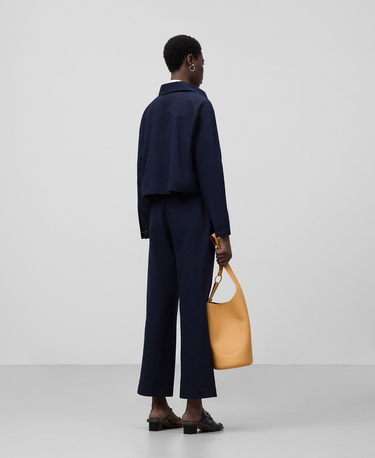 Ankle seersucker cotton trousers woman image number 2