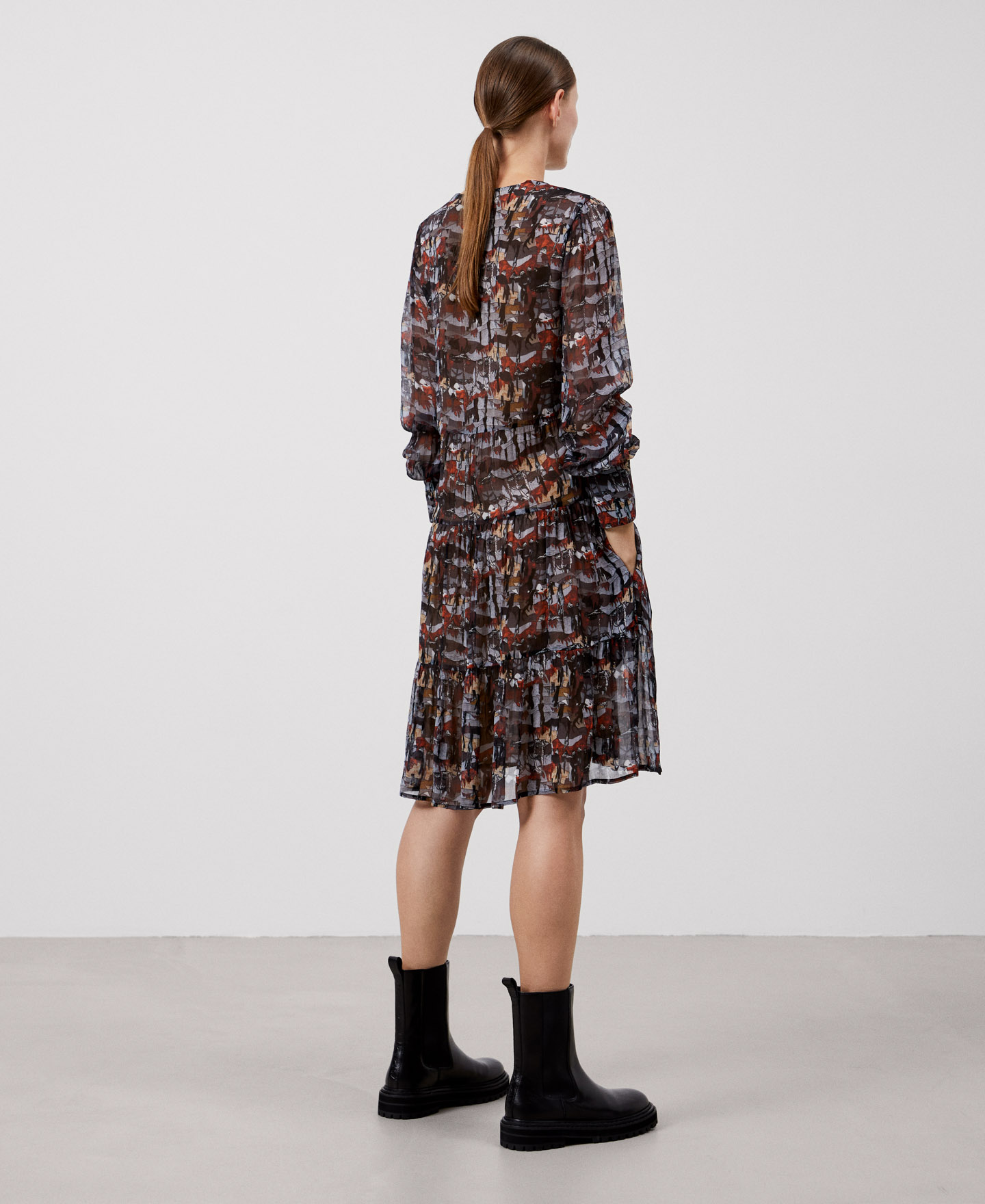 Short pleated printed dress image number 2