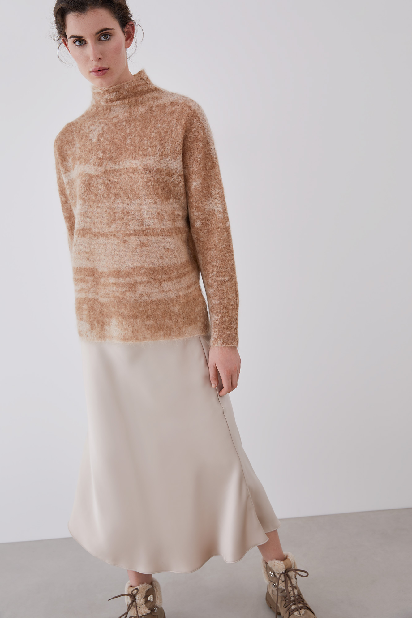 Jersey de mohair con cuello perkins image number 0
