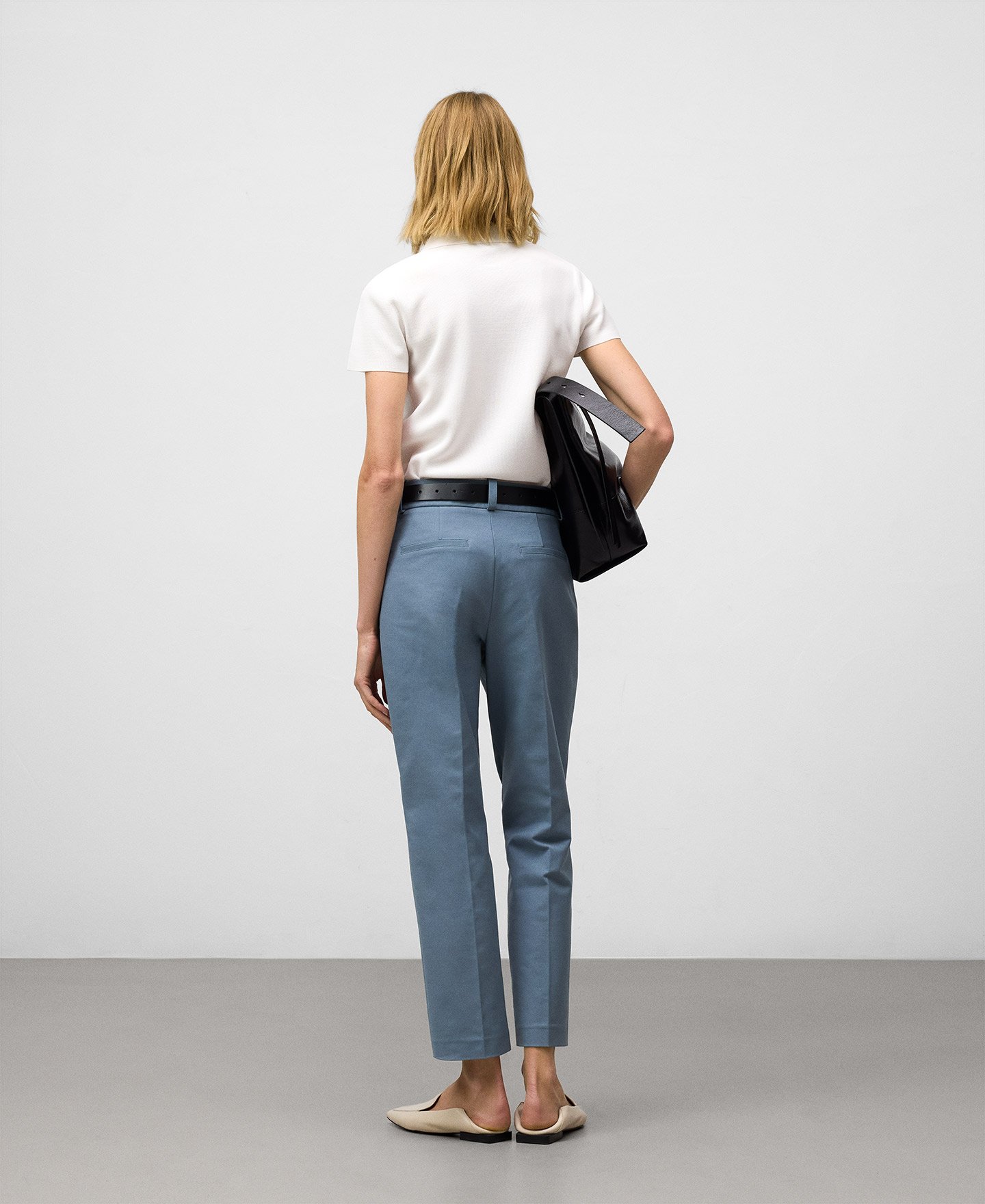 Calças pelo tornozelo skinny fit para mulher image number 2