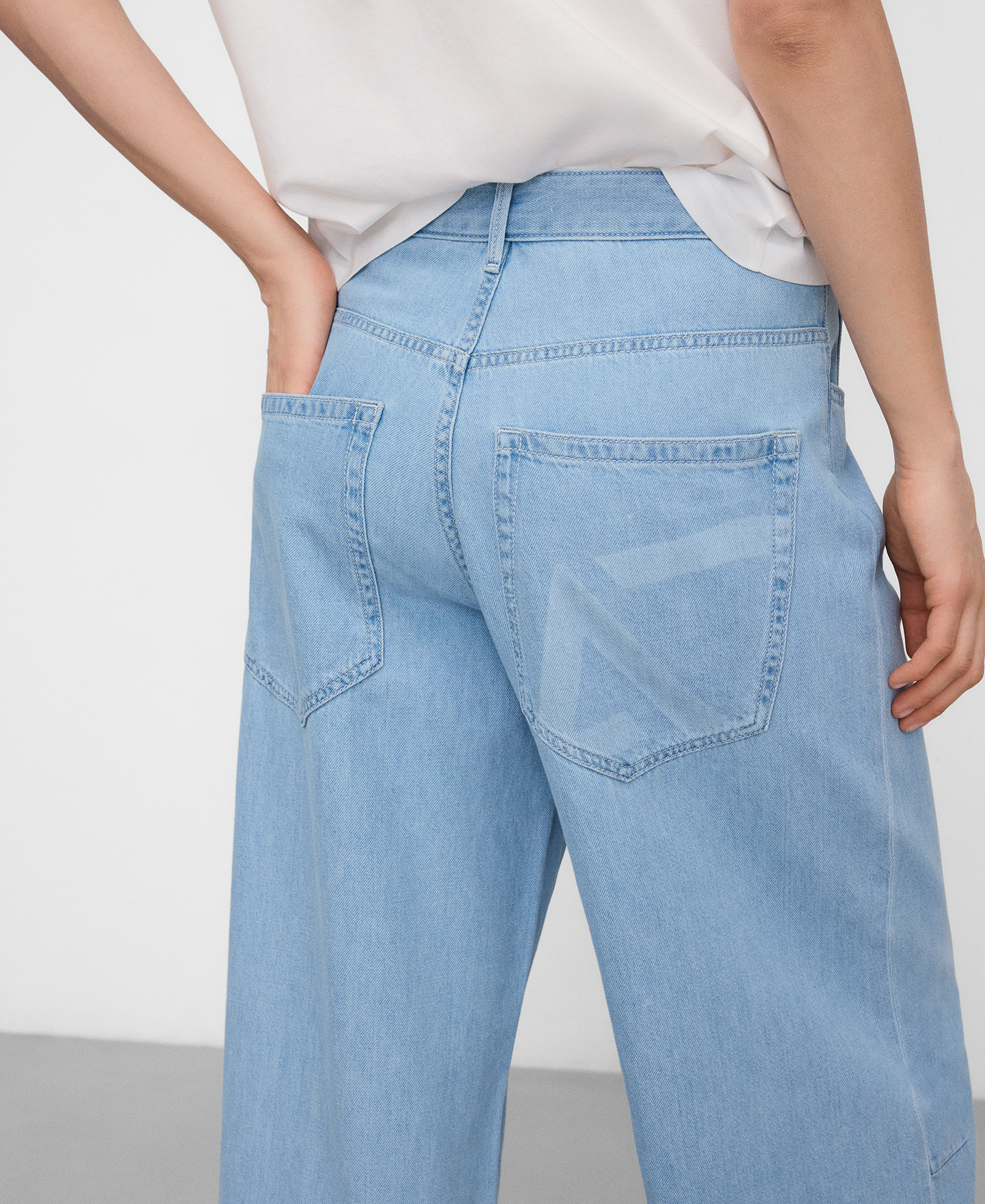 Pantal&oacute;n oversize denim algod&oacute;n image number 3