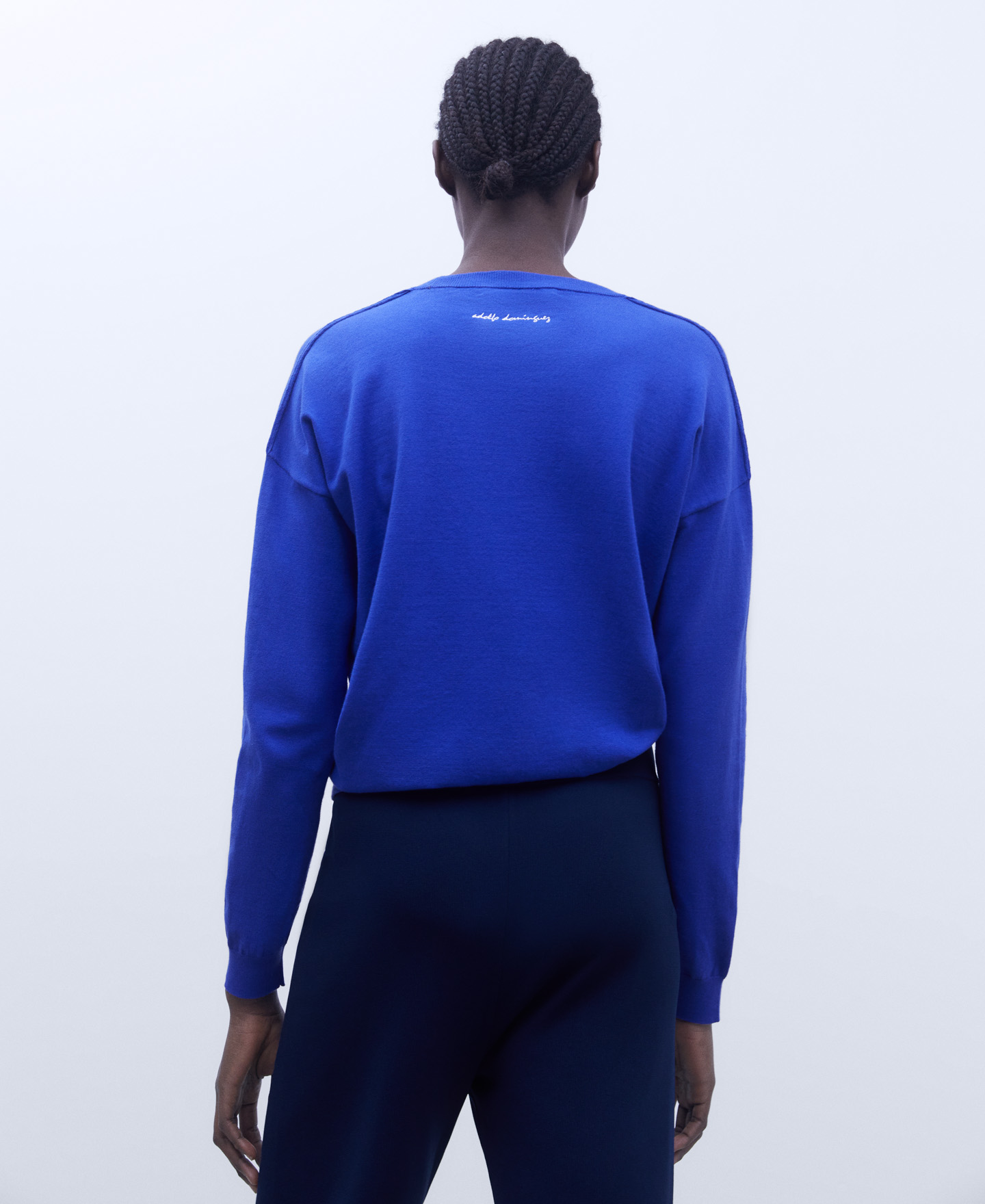V-neckline sweater image number 2