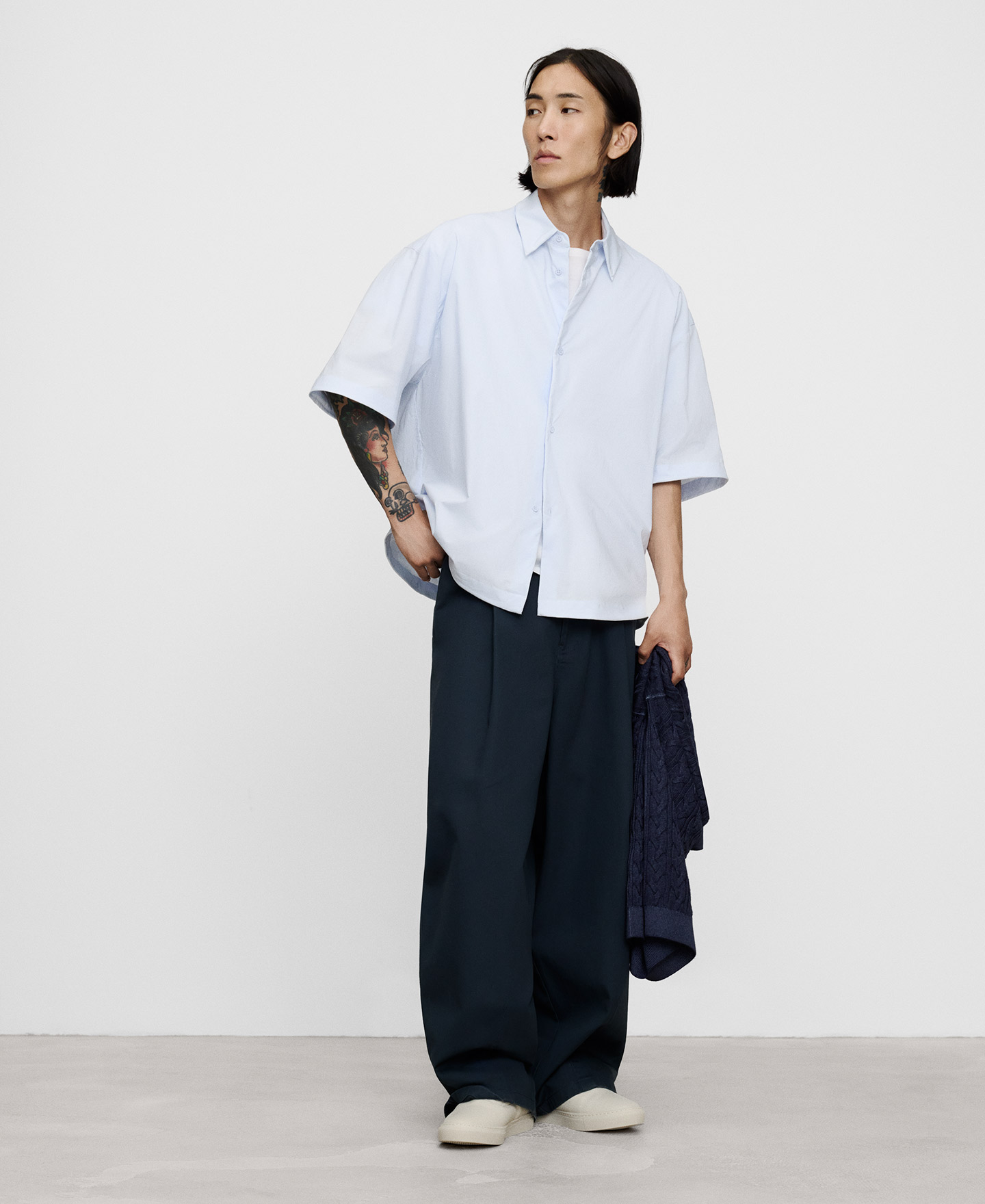 Camisa oversize manga corta algod&oacute;n image number 1