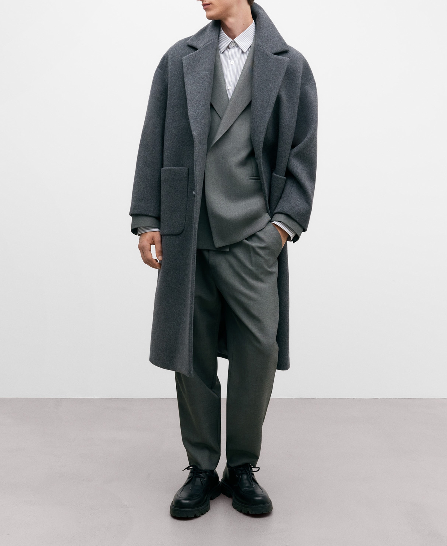 Cotton poplin shirt for men image number 1