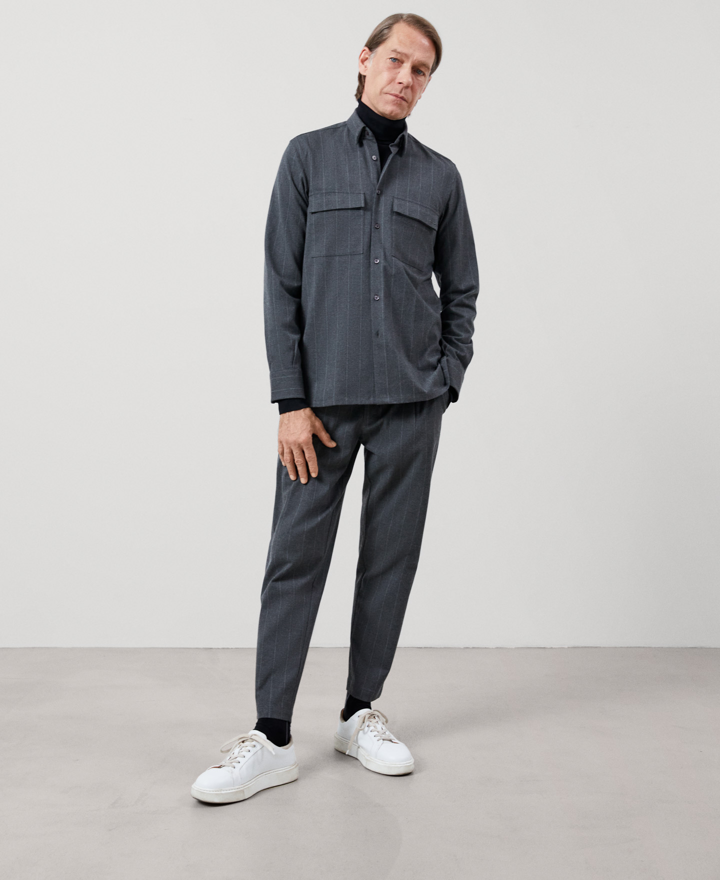 Knitted turtleneck sweater image number 1