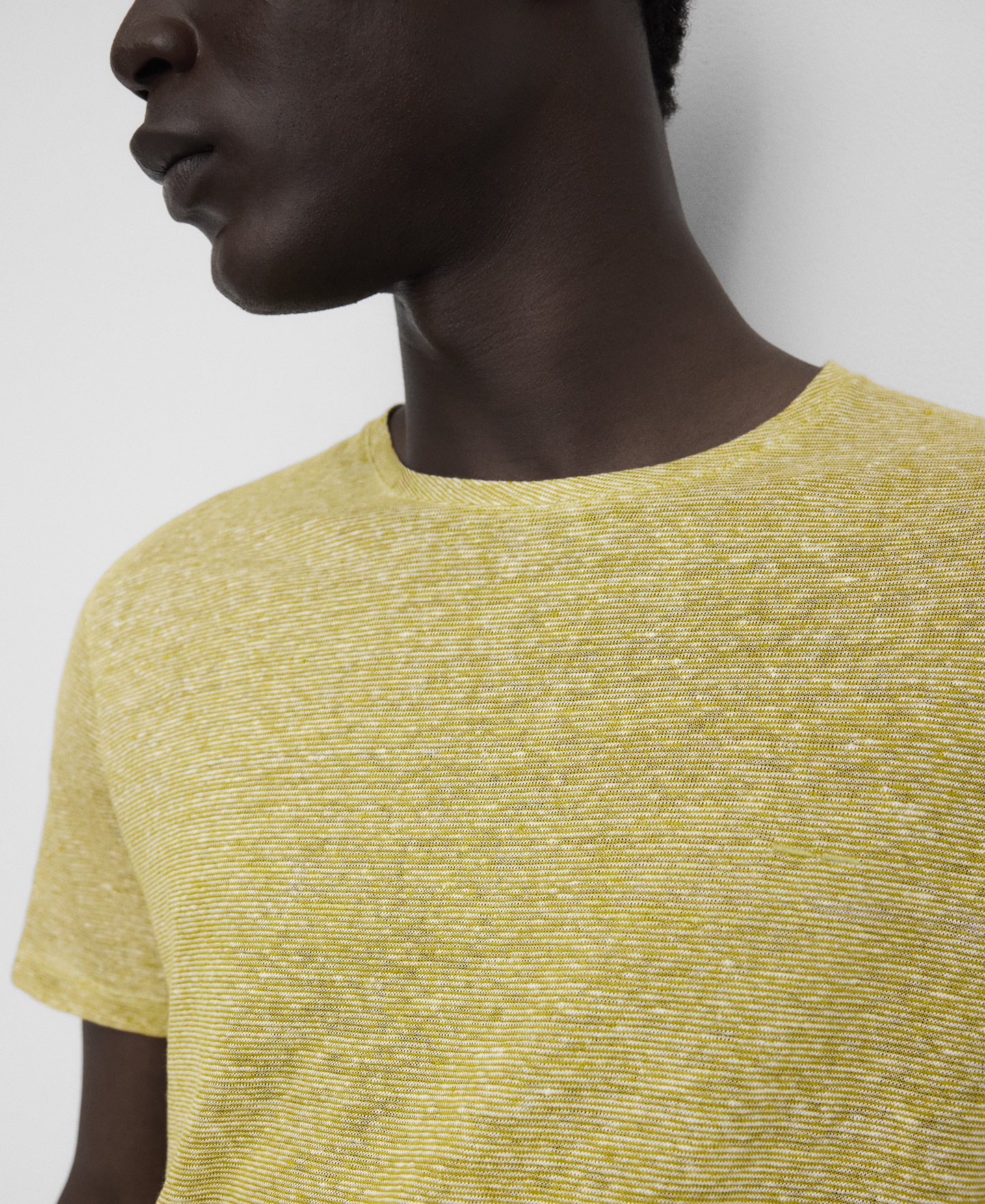 European linen heathered T-shirt image number 3