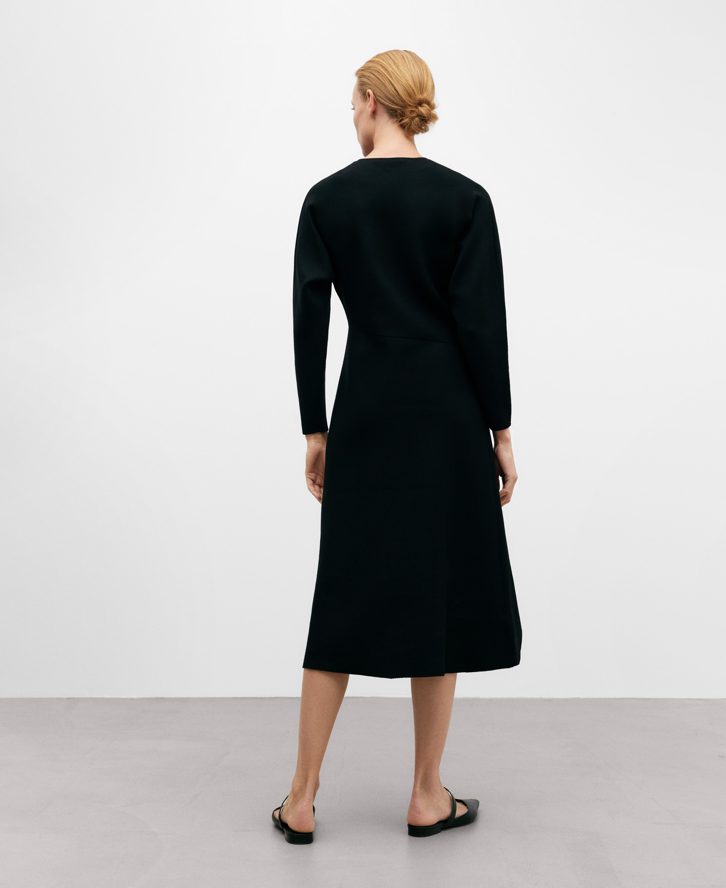 Vestido godet lateral image number 2