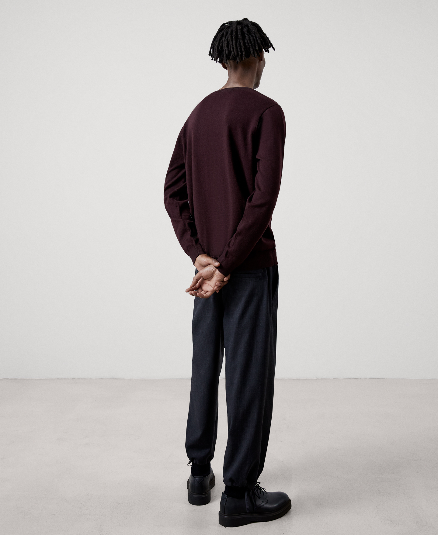 Merino wool v-neck sweater image number 2