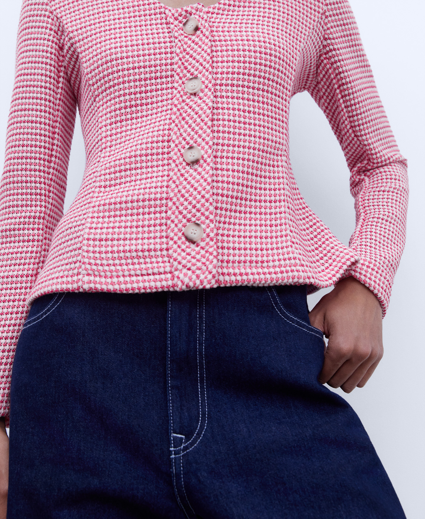 U-neckline jacket image number 3