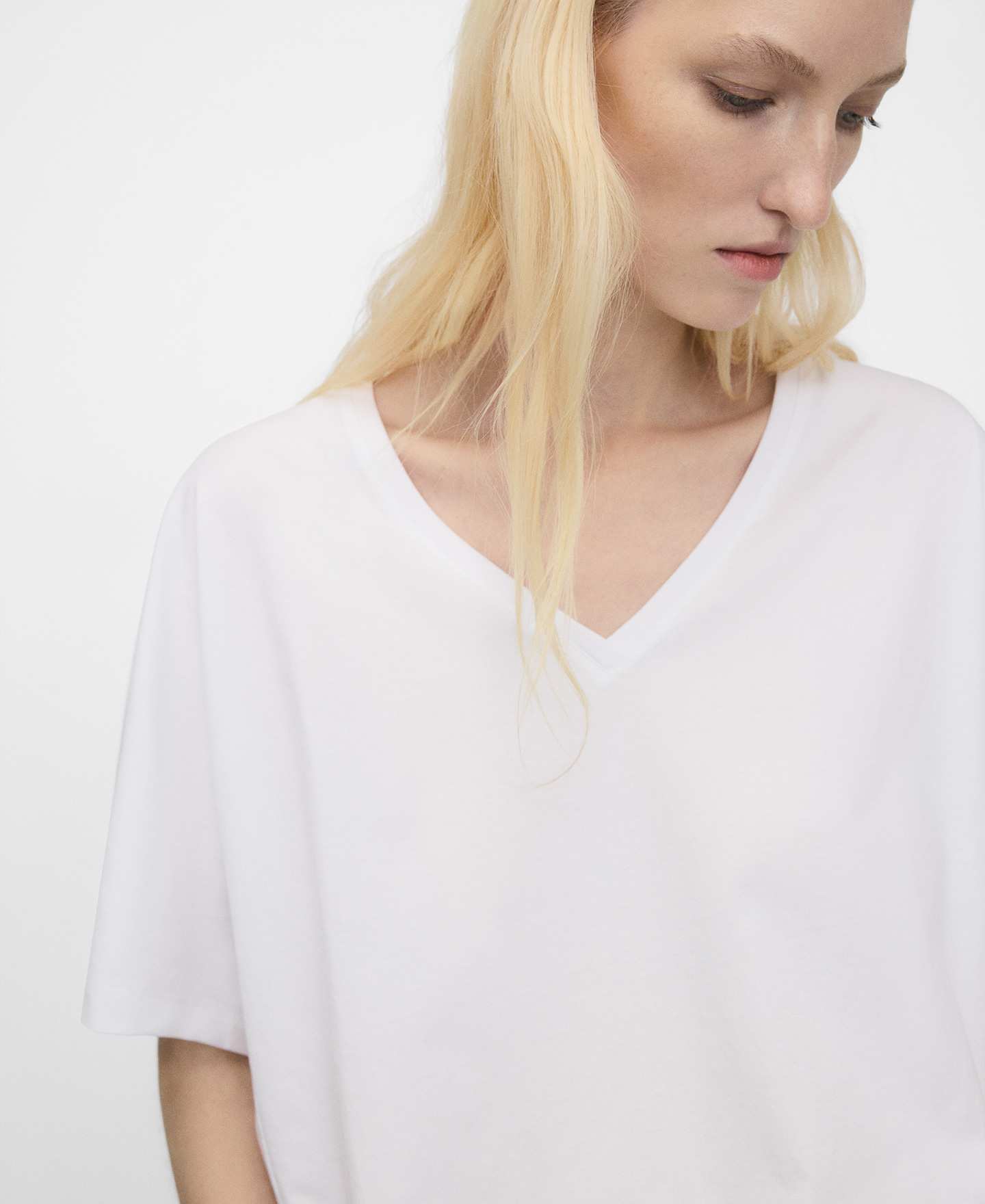 T-shirt &eacute;vas&eacute; en PYRATEX&reg; coton biologique espagnol image number 3