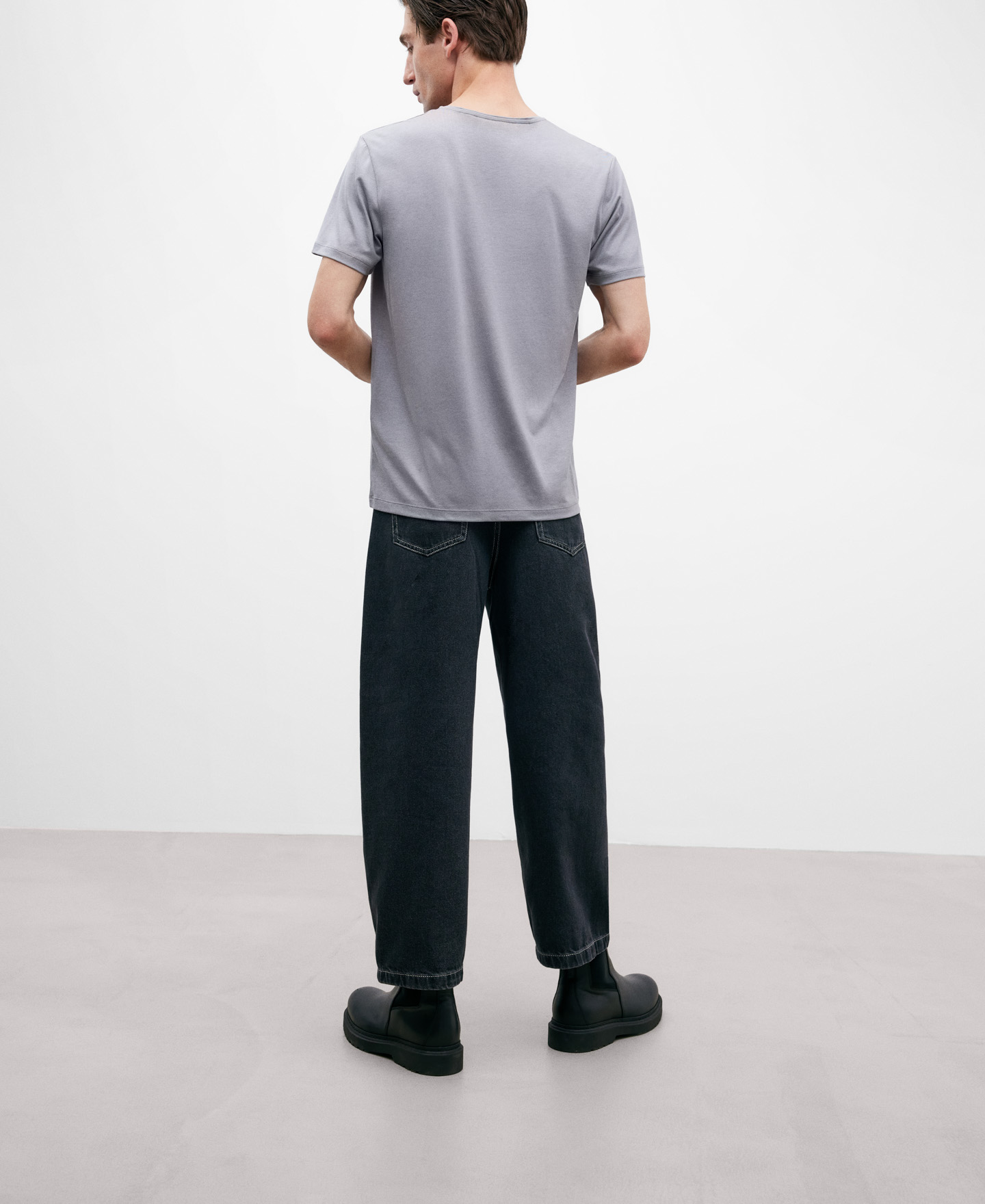Crew neck T-shirt image number 2