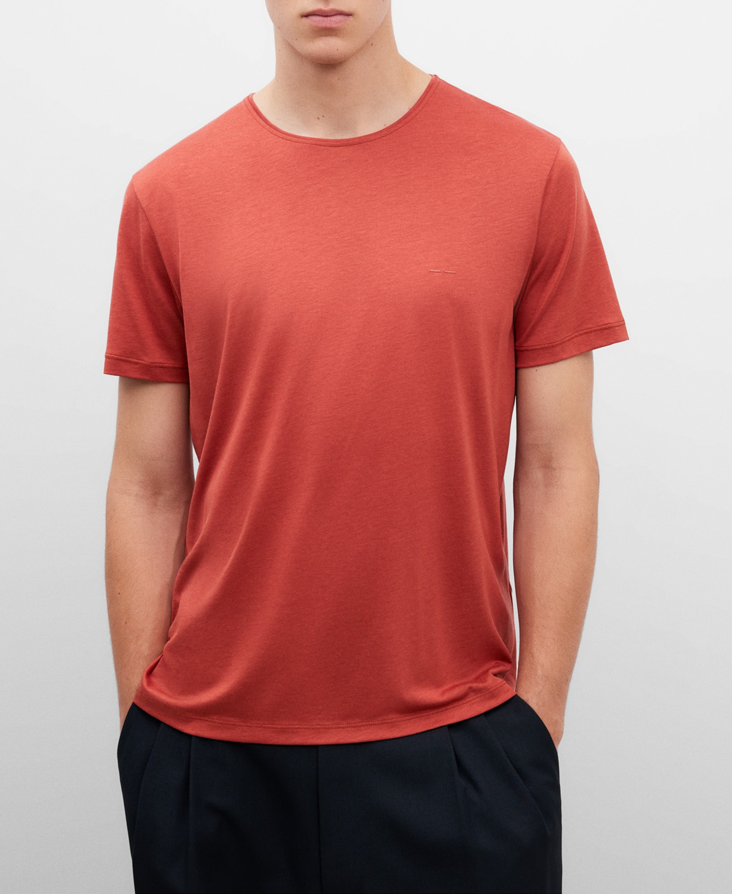 Men's red crew neckline T-shirt image number 0