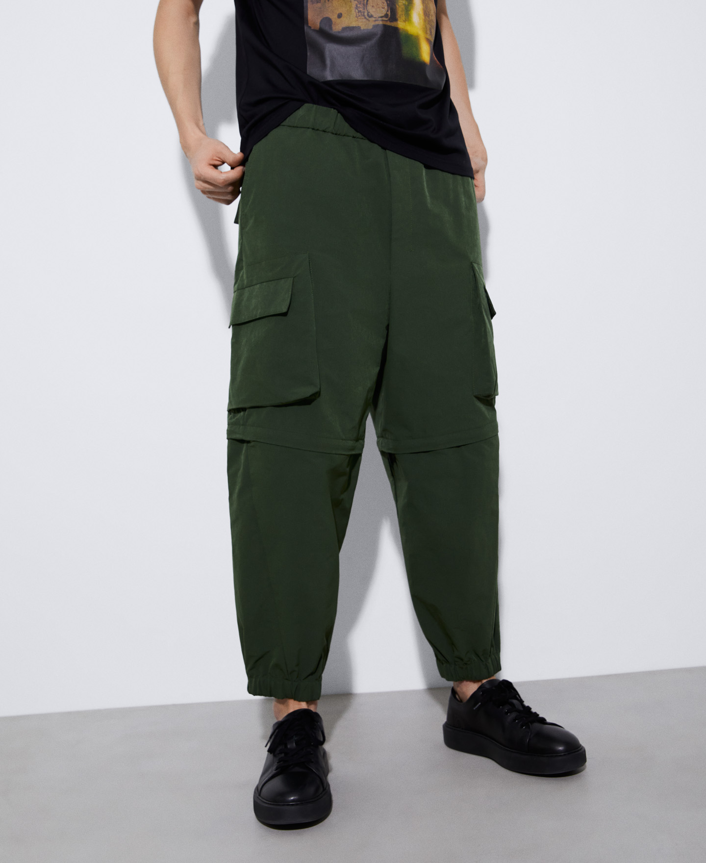 Detachable recycled polyester trousers image number 2
