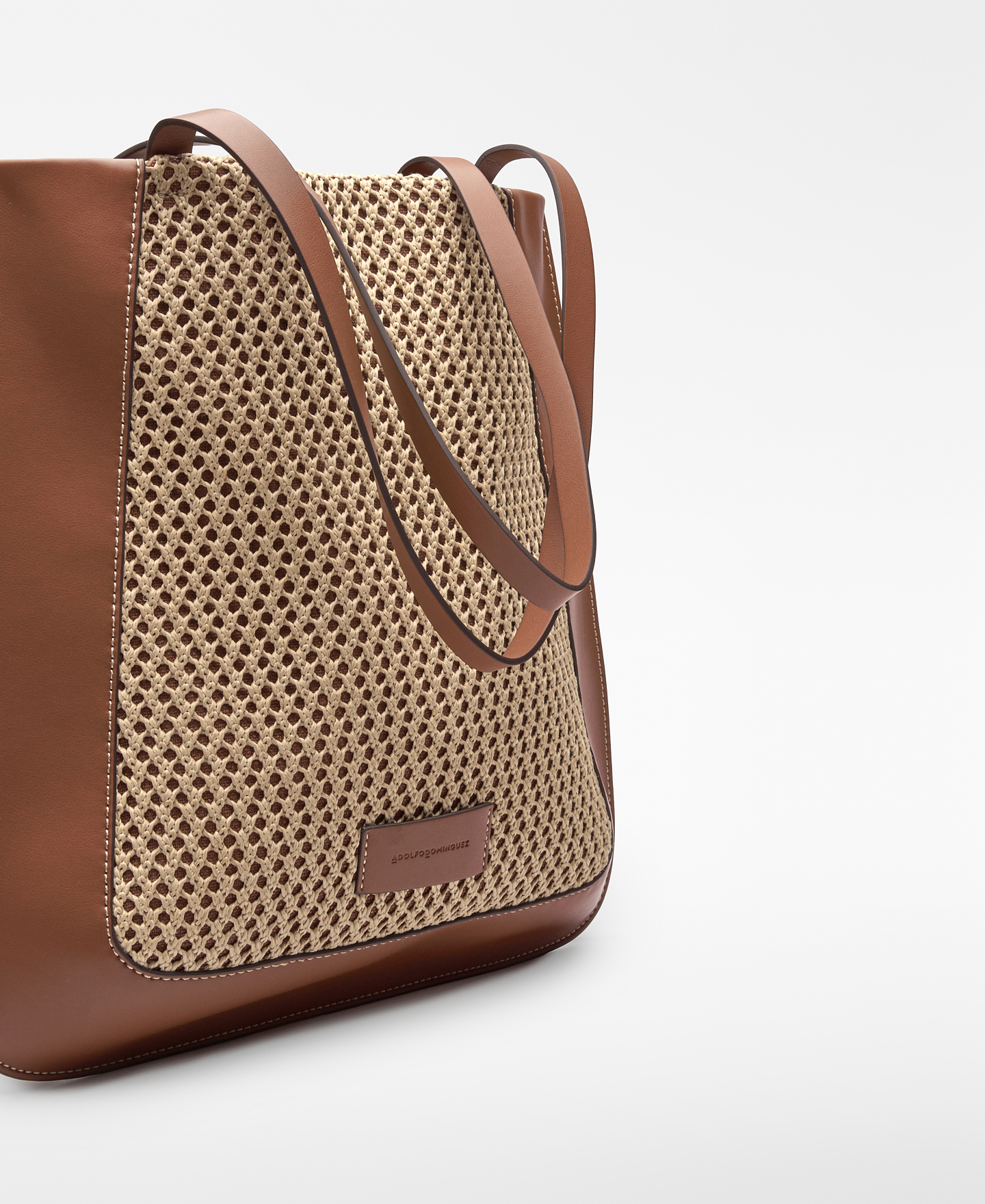 Raffia texture Dorna vertical shopper image number 2