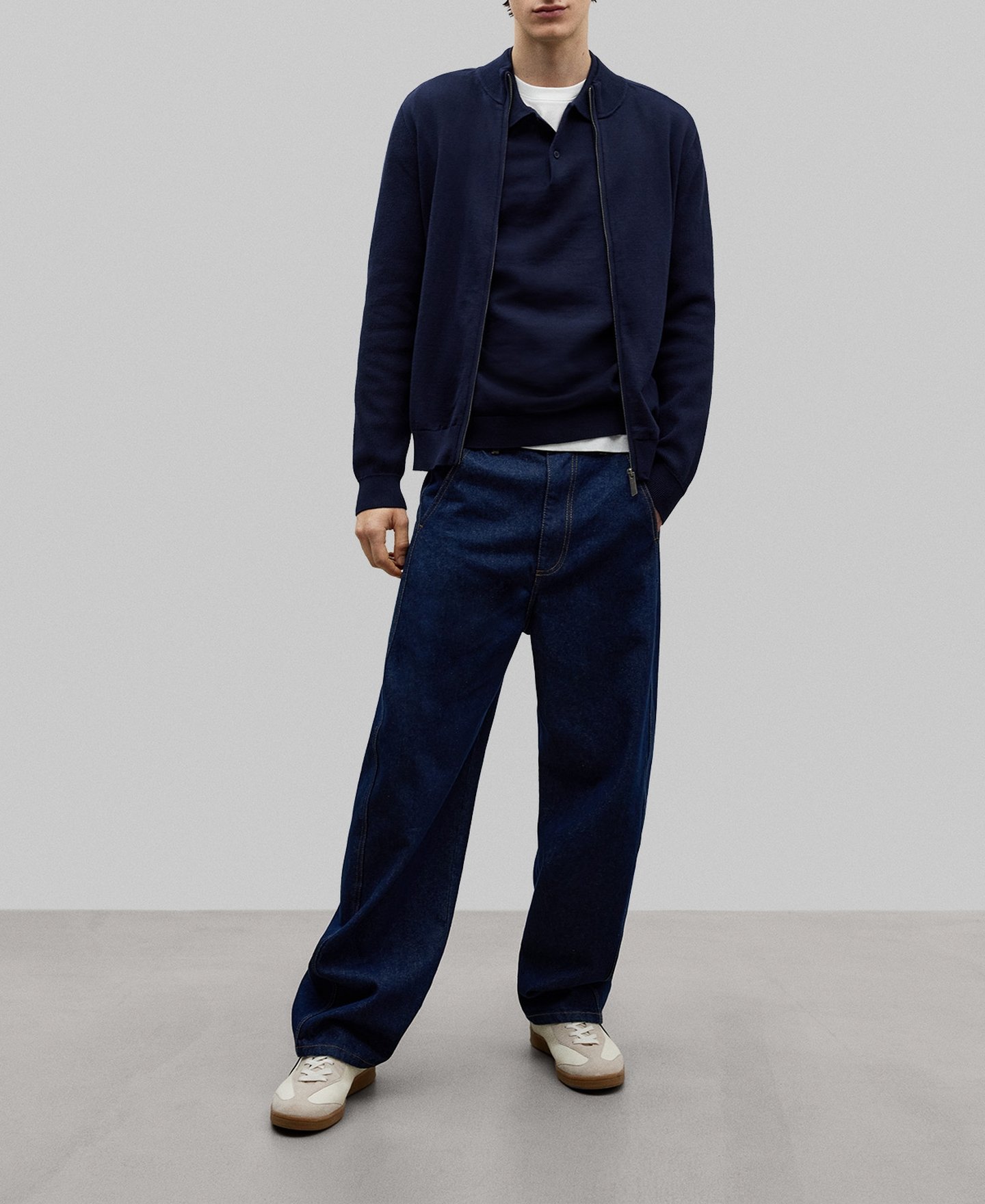 Organic cotton knit cardigan man image number 1