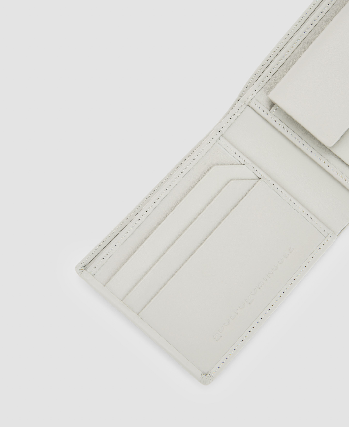 Minimalist cowhide leather wallet image number 1