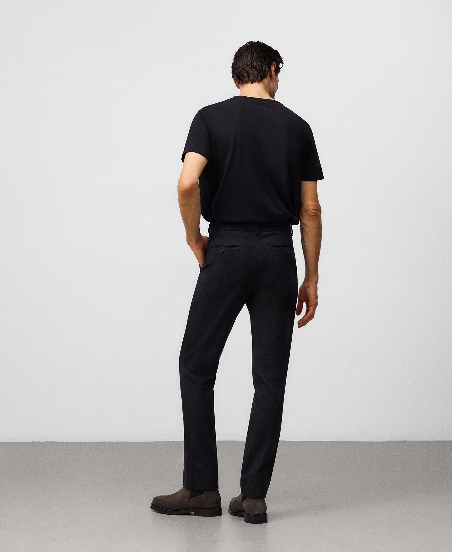 Pantalón chino regular fit hombre image number 2