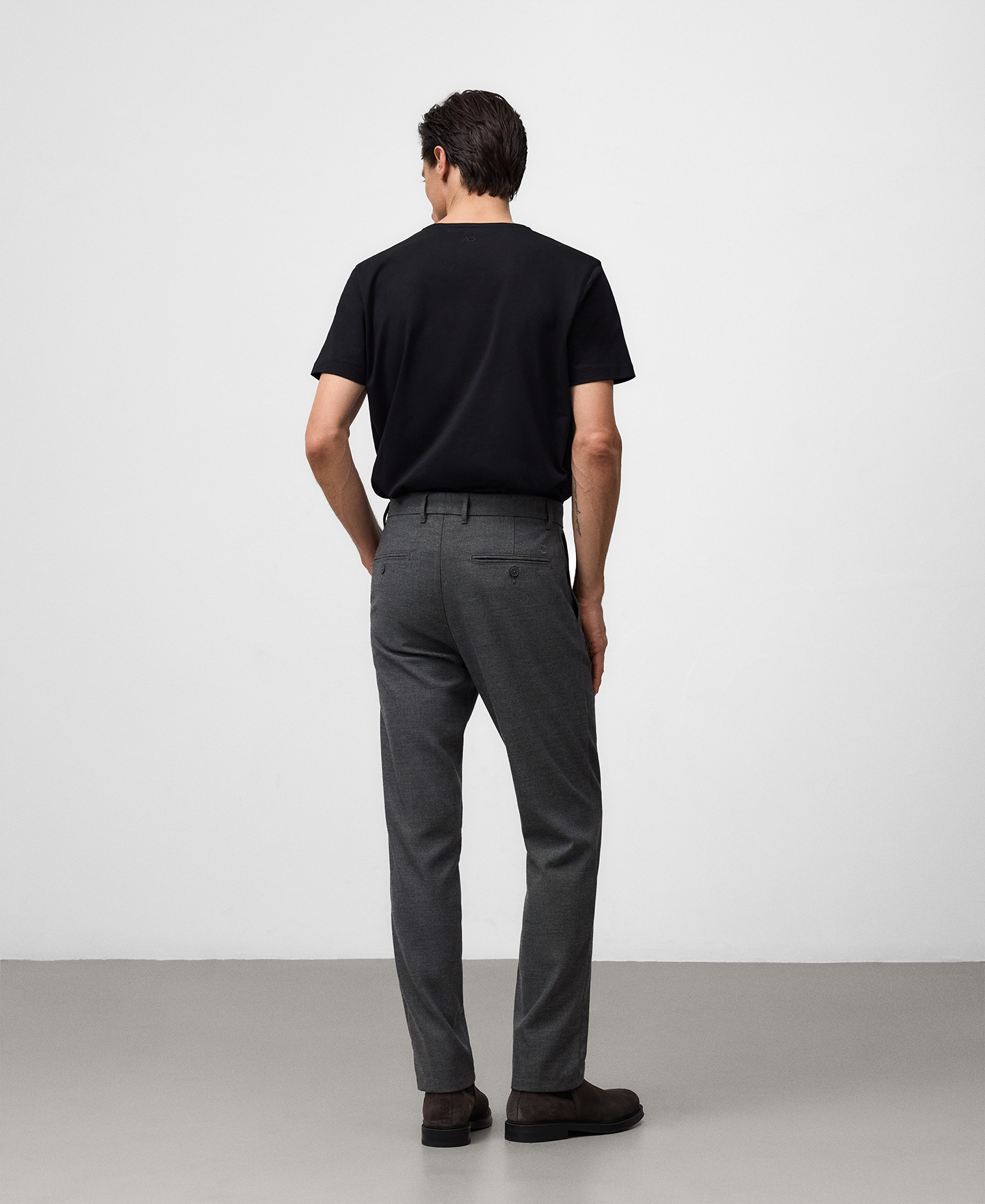 Regular fit chino trousers man image number 2