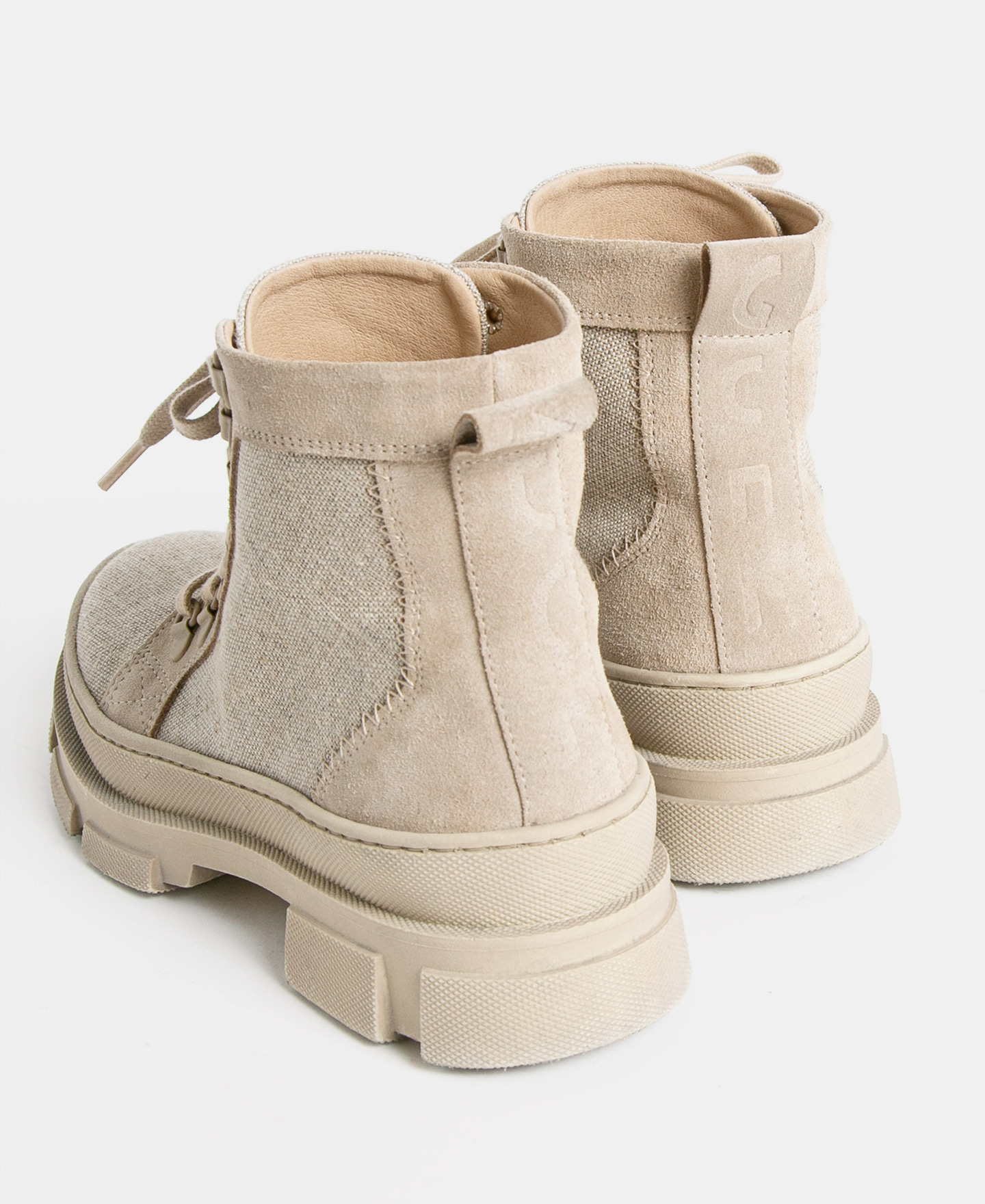 Track sole hemp boot image number 2