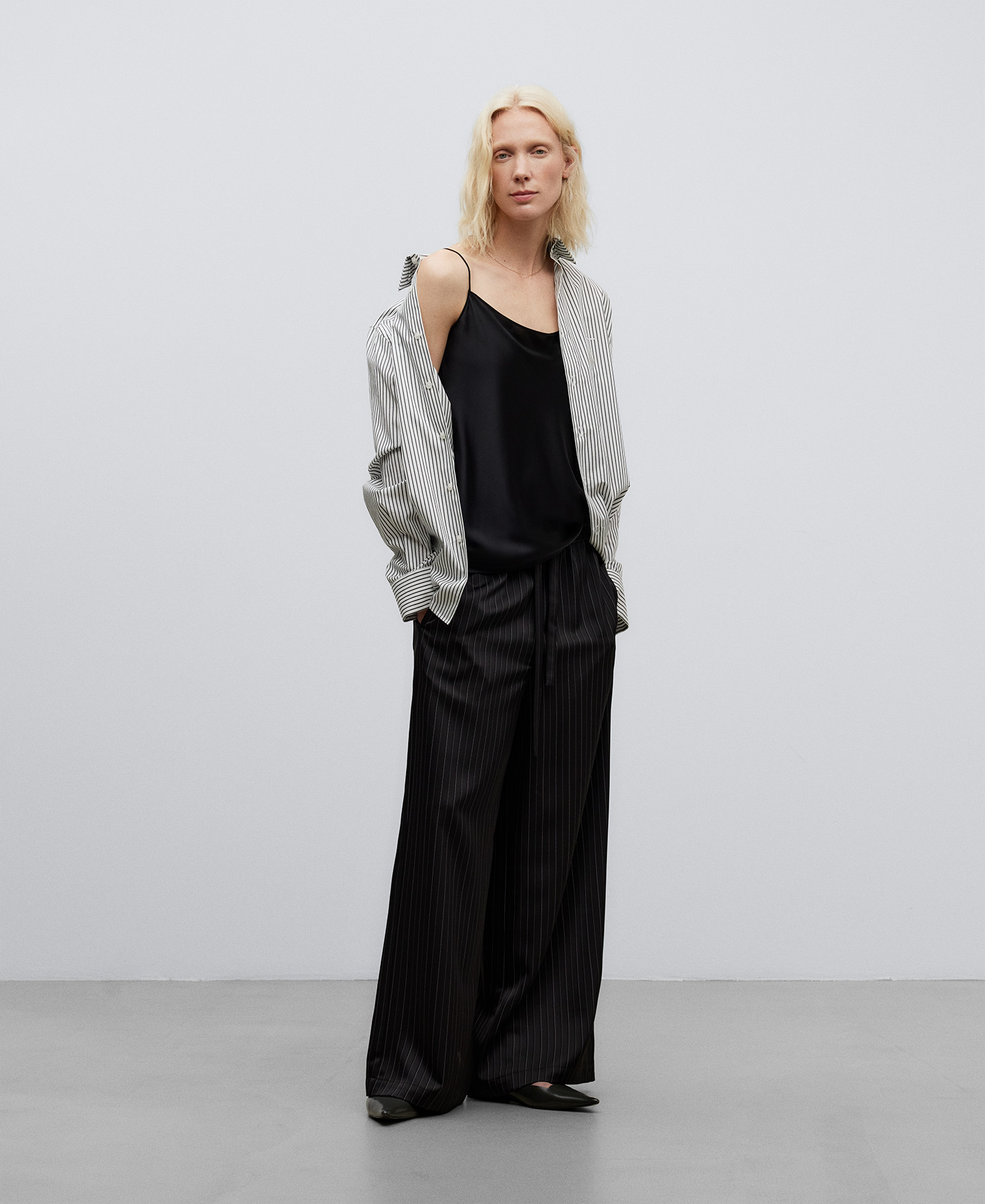 Mulberry silk women's top image number 1