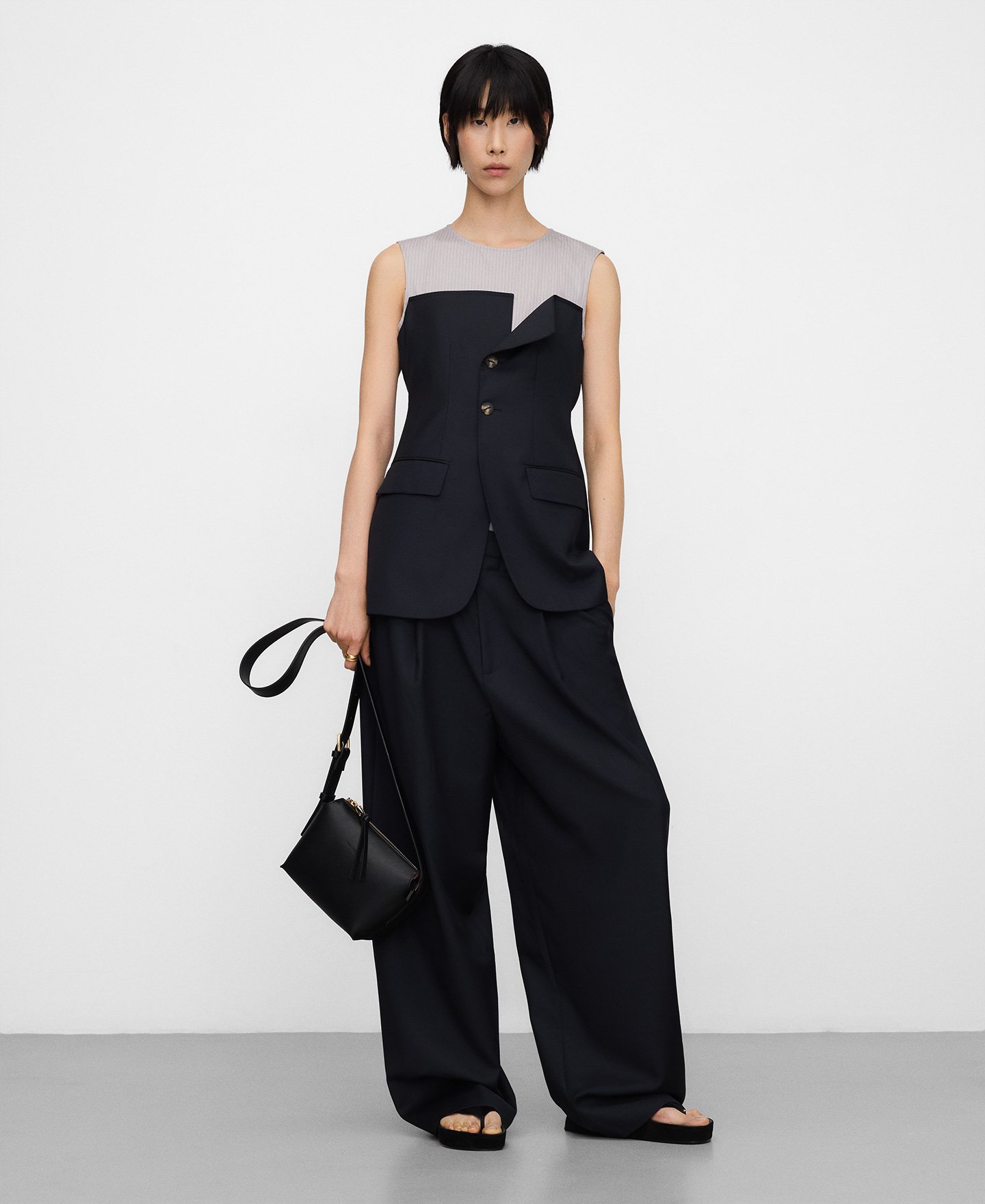 Mixed-fabric top woman image number 1